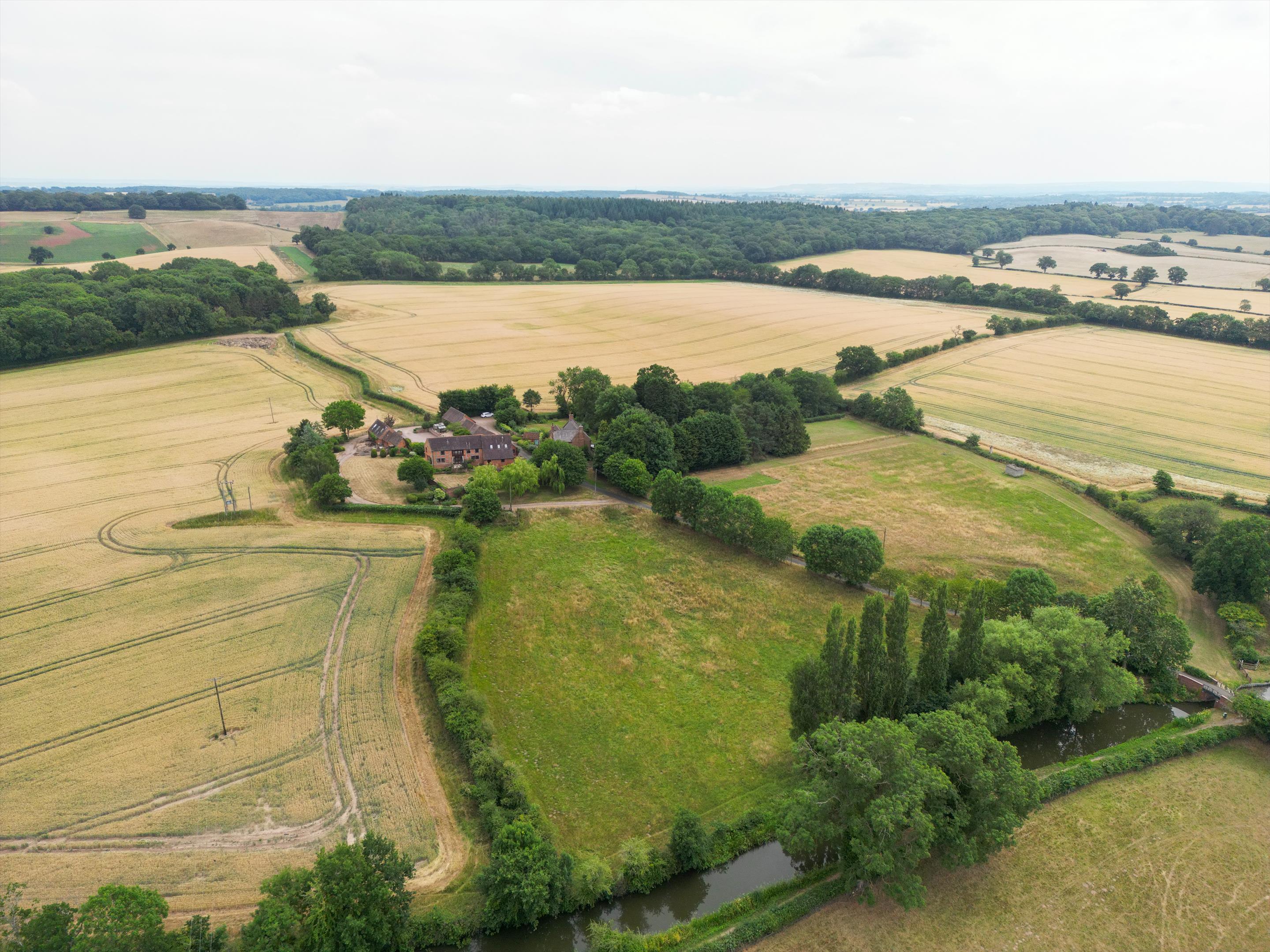 Pettiford Lane, Wootton Wawen, Henley-in-Arden, Warwickshire, B95