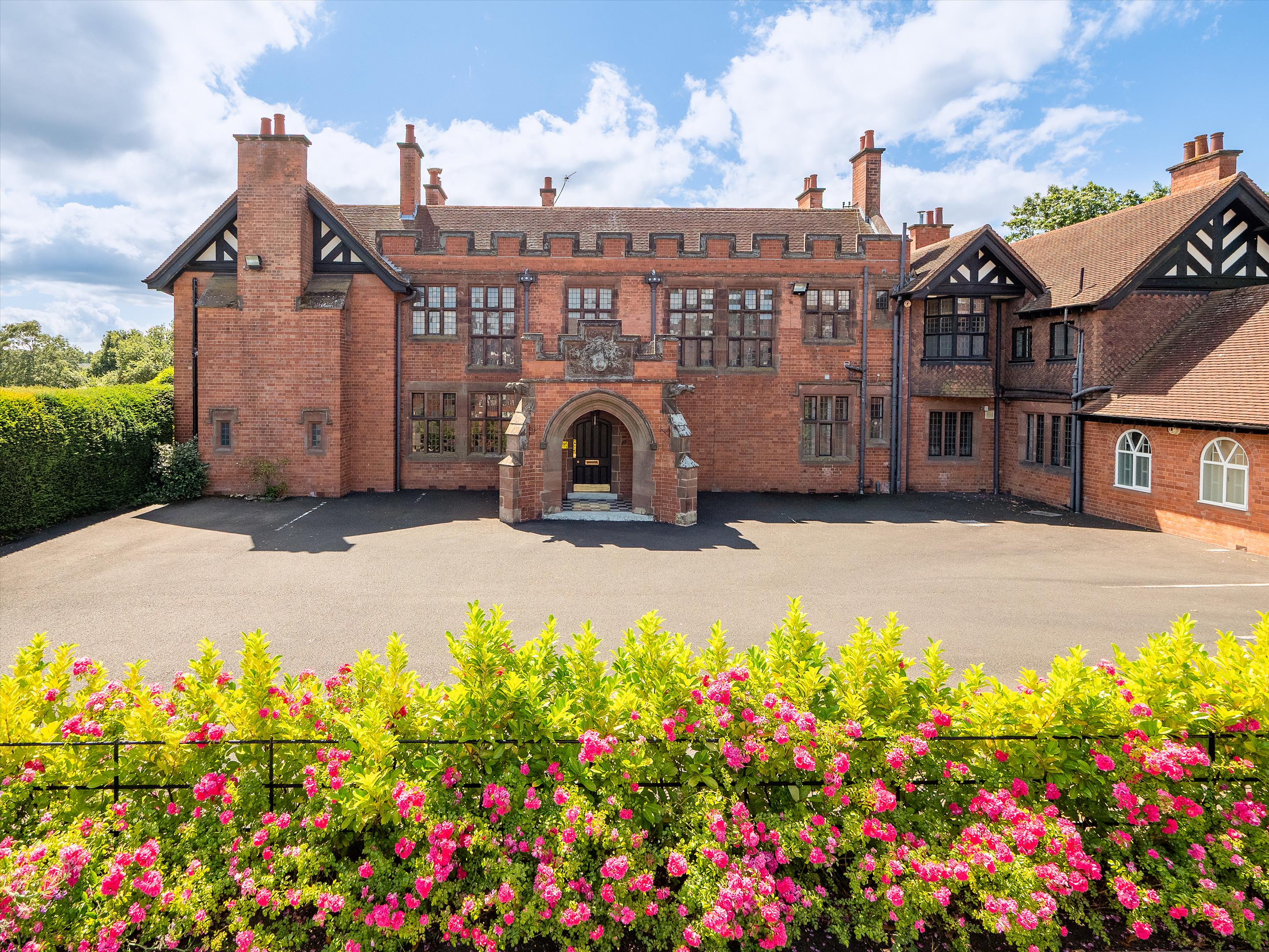 The Manor House & Cranford House, Kenilworth Road, Blackdown, Leamington Spa, Warwickshire, CV32