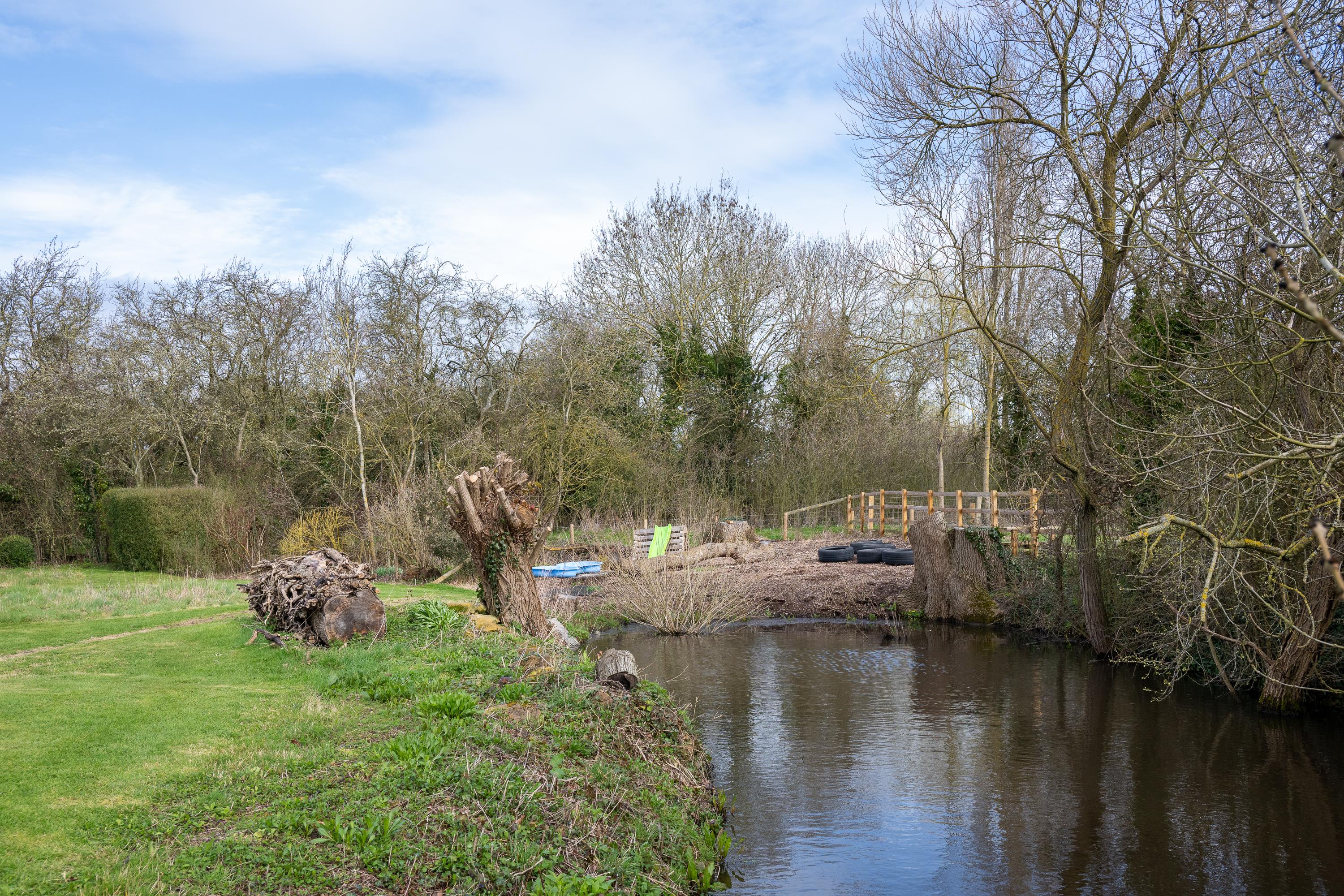 Sawbridge, Rugby, Warwickshire CV23