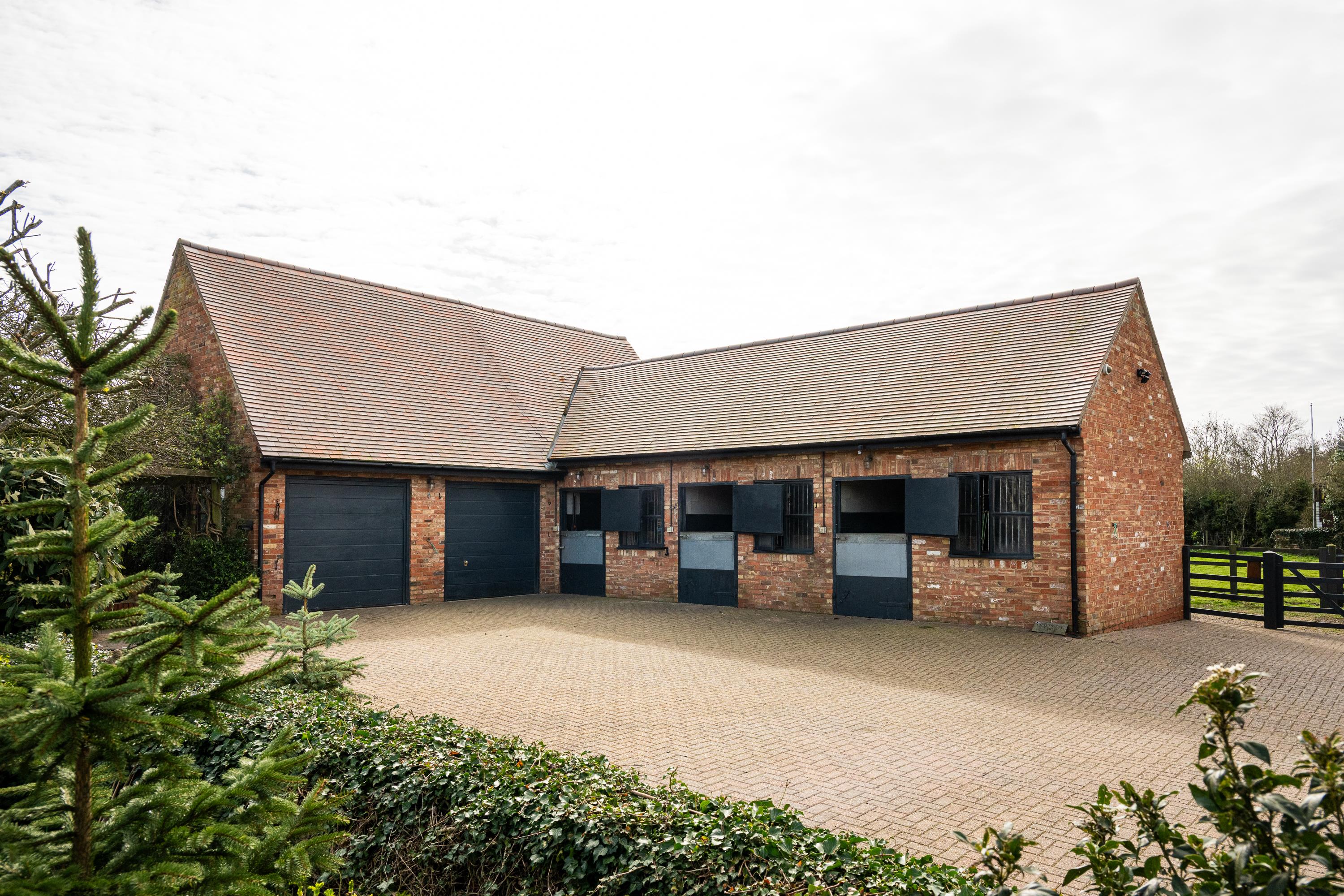 Sawbridge, Rugby, Warwickshire CV23