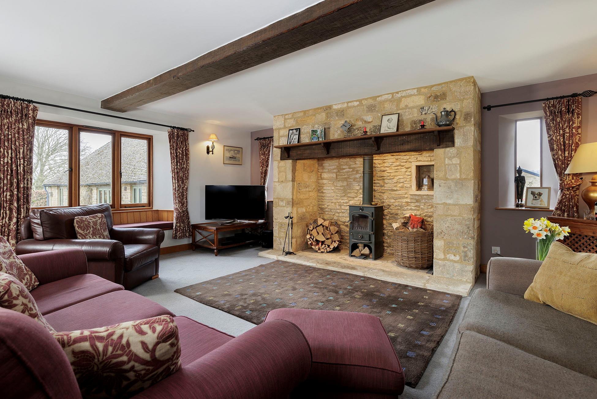 Nr Cold Aston, Bourton-On-The-Water, Cheltenham, Gloucestershire, GL54