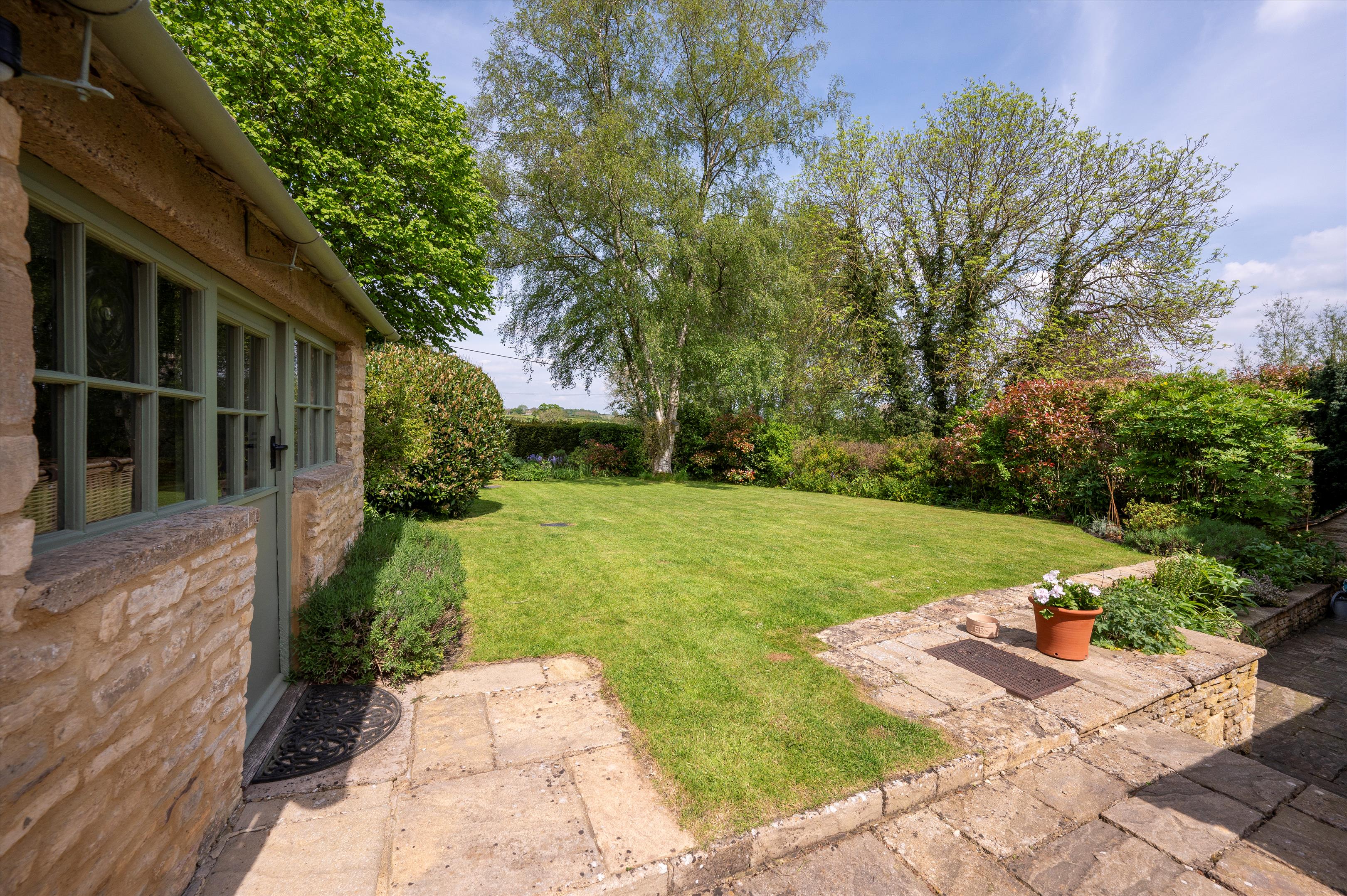 Little Barrington, Burford, OX18
