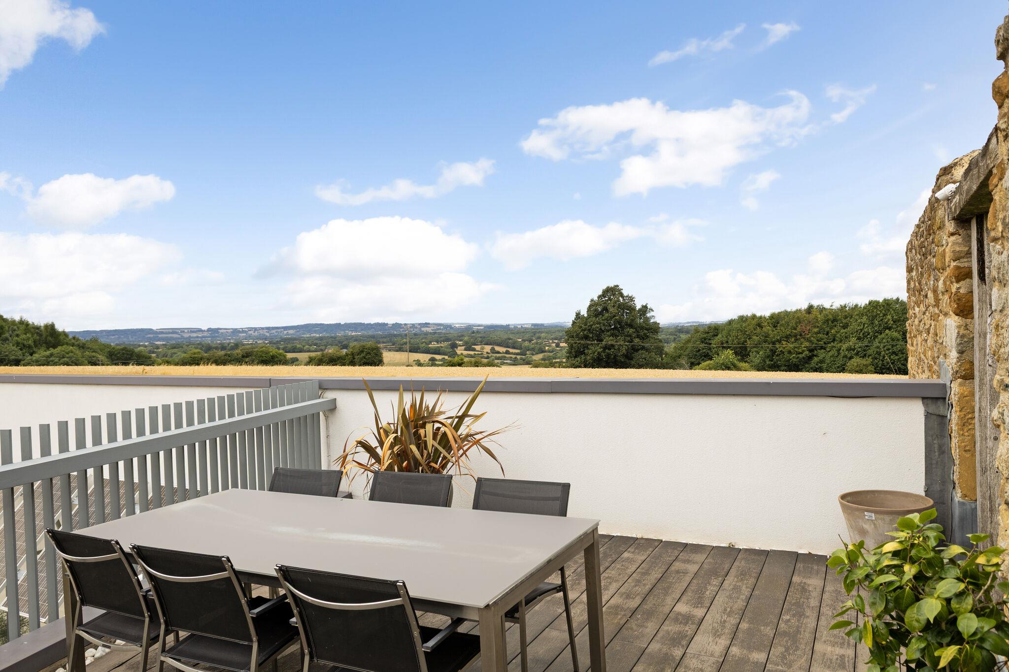 Barton-on-the-Heath, Moreton-in-Marsh, Gloucestershire / Warwickshire border GL56
