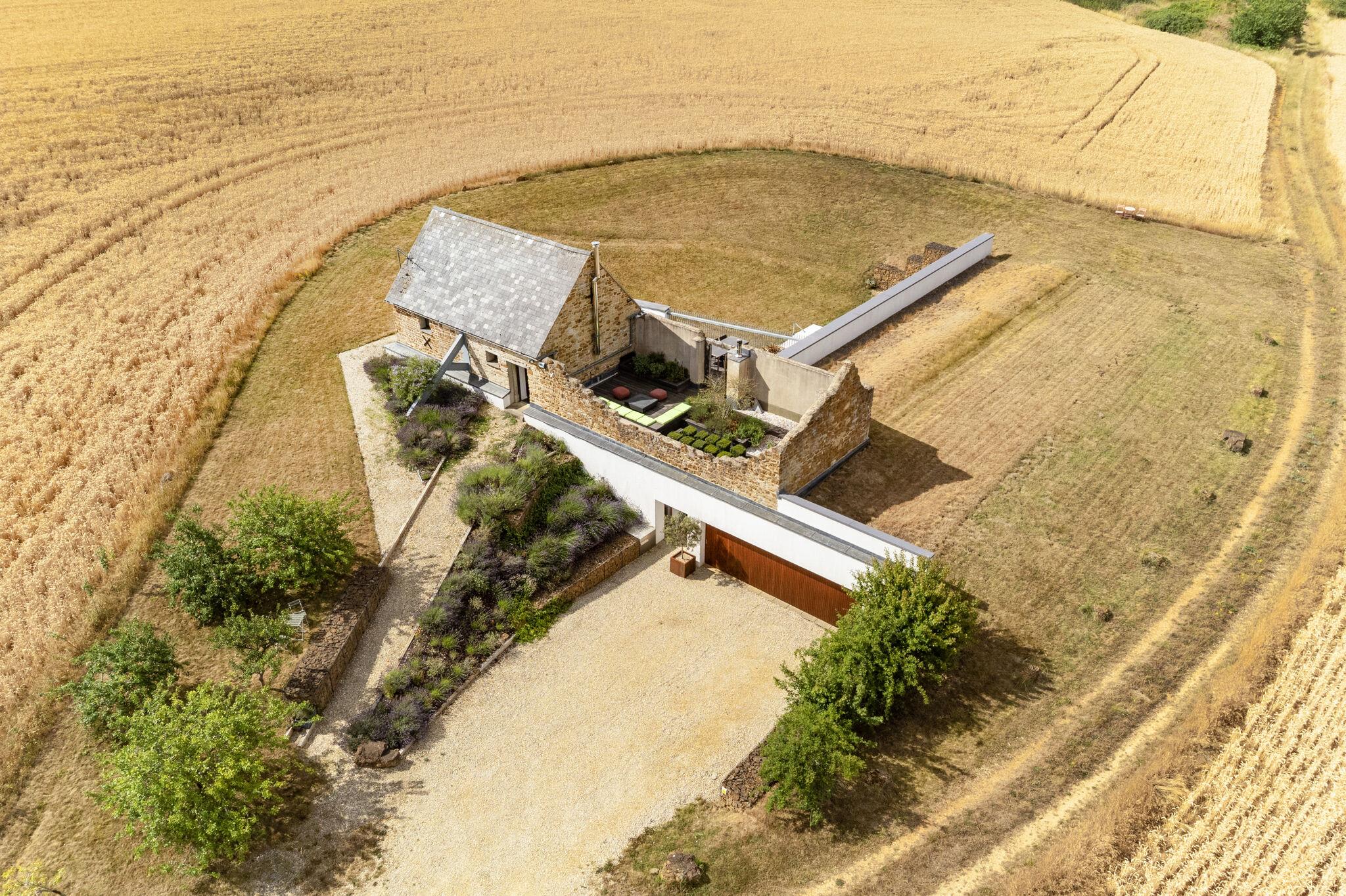 Barton-on-the-Heath, Moreton-in-Marsh, Gloucestershire / Warwickshire border GL56