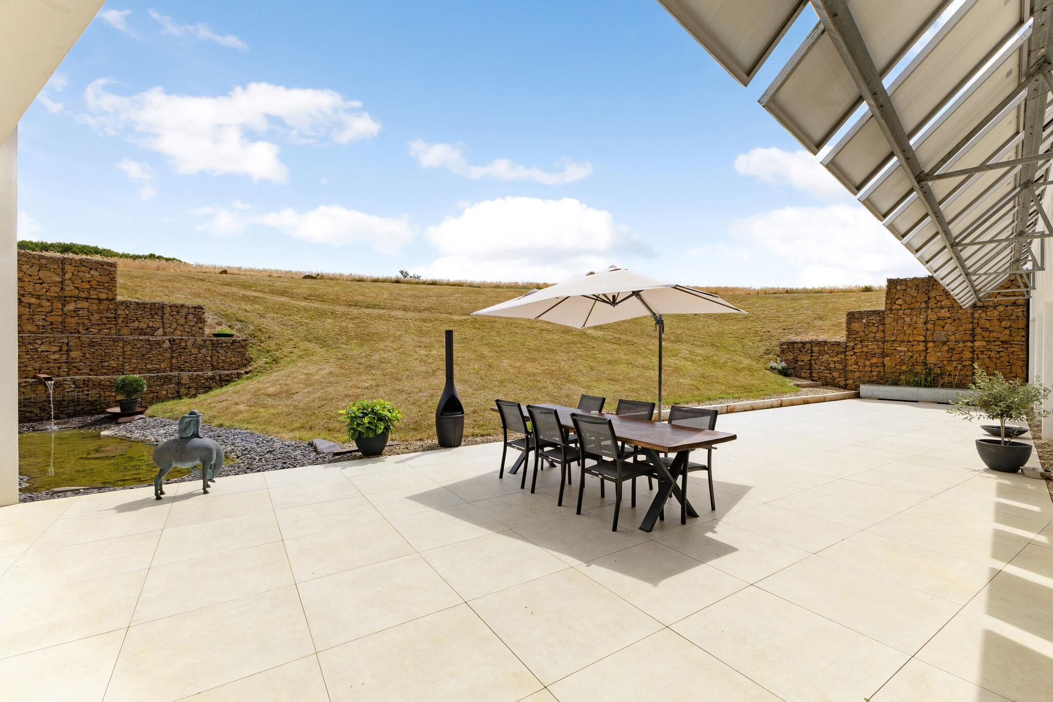 Barton-on-the-Heath, Moreton-in-Marsh, Gloucestershire / Warwickshire border GL56