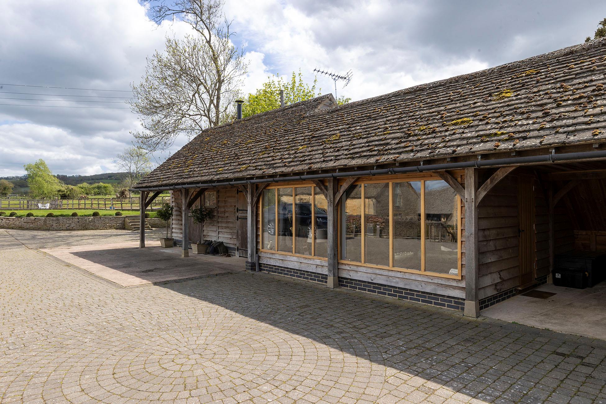 Saintbury, Broadway, Worcestershire WR12