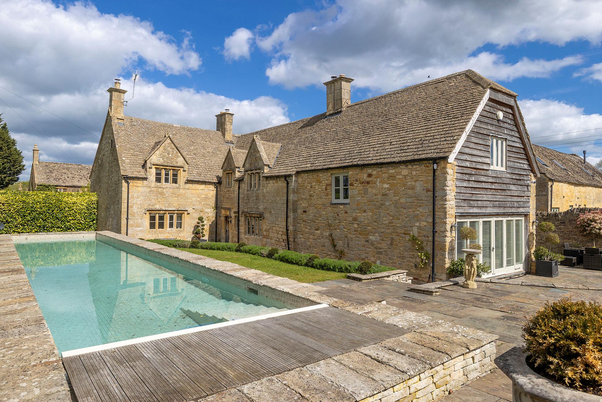 Saintbury, Broadway, Worcestershire WR12