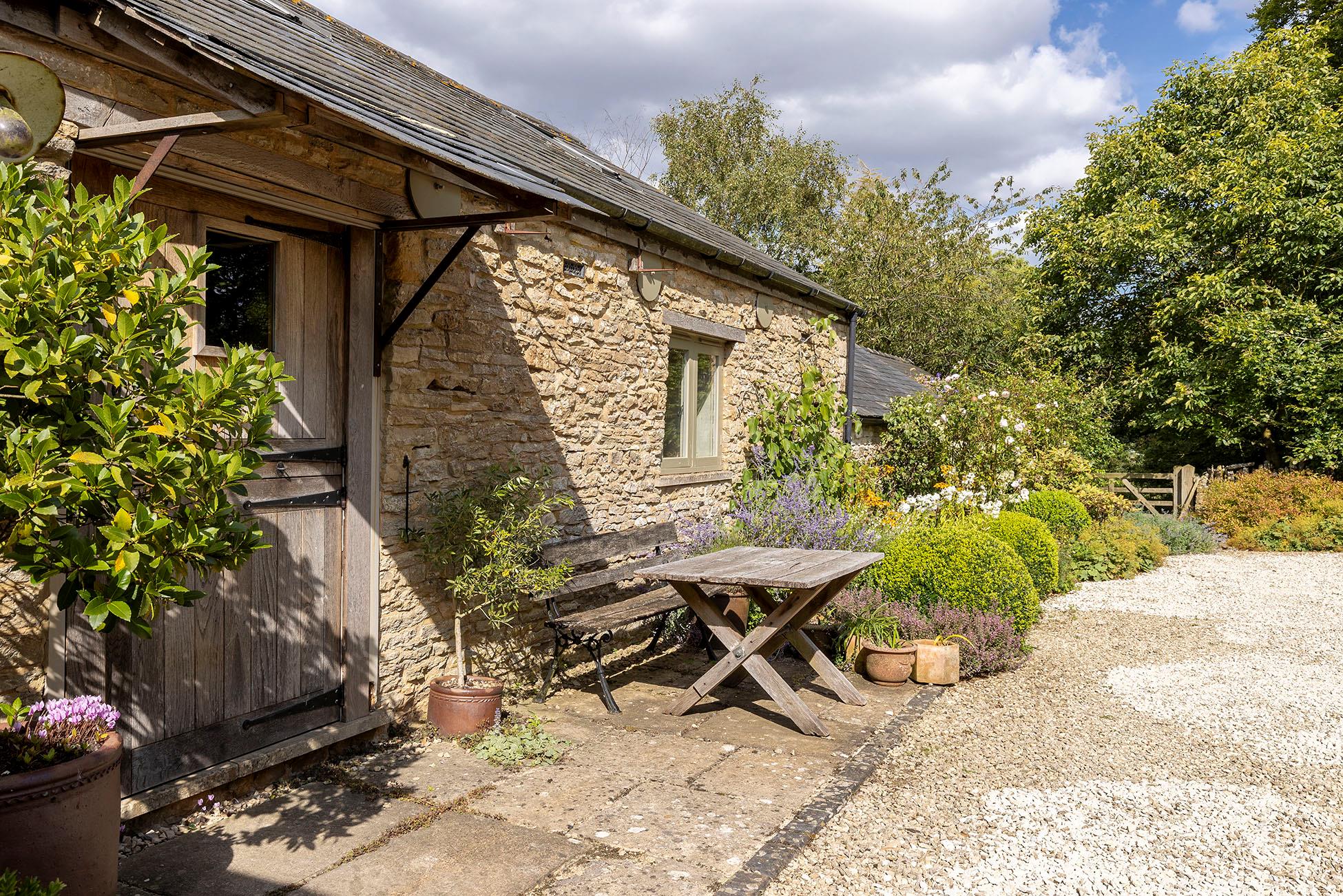 The Old Stables, Roel Hill Farm, Hawling, Cheltenham, Gloucestershire, GL54
