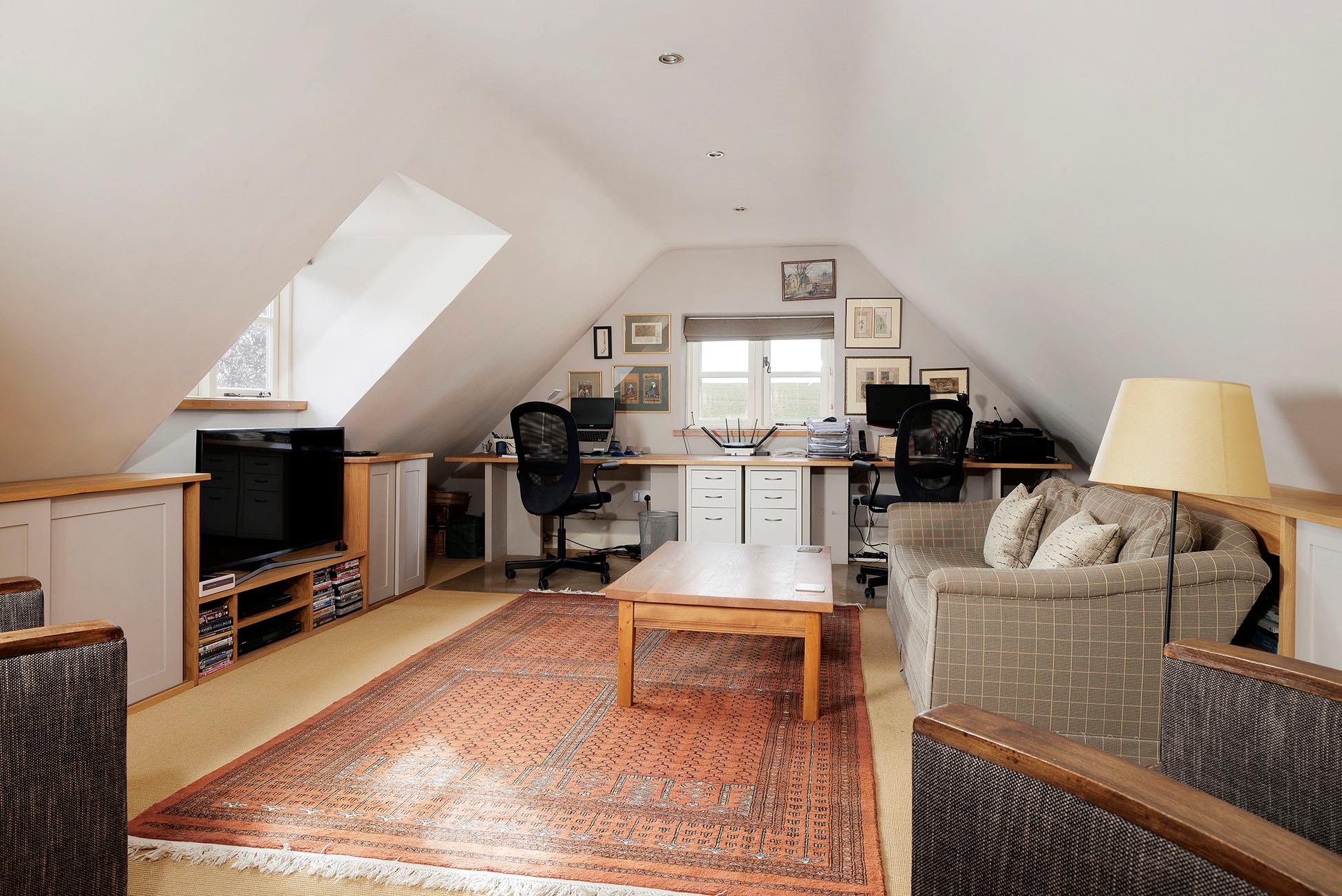 The Old Stables, Roel Hill Farm, Hawling, Cheltenham, Gloucestershire, GL54