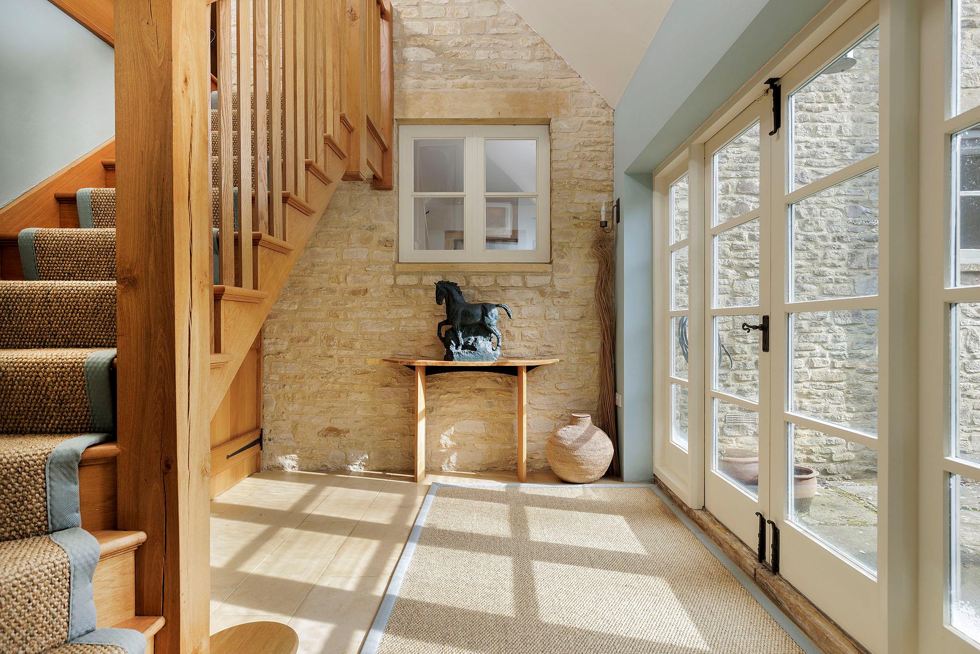 The Old Stables, Roel Hill Farm, Hawling, Cheltenham, Gloucestershire, GL54