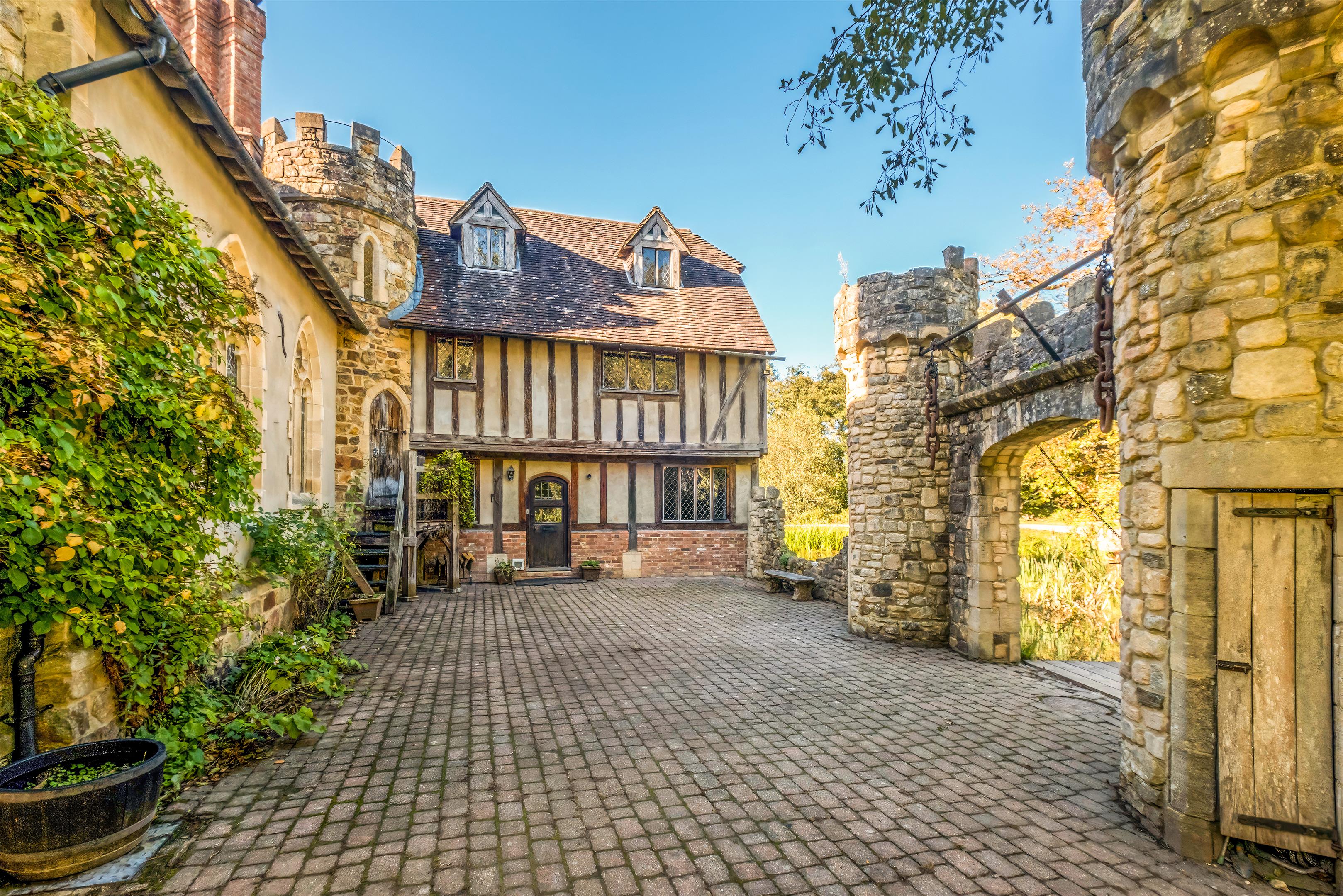 Pottens Mill Lane, Broad Oak, Heathfield, East Sussex TN21