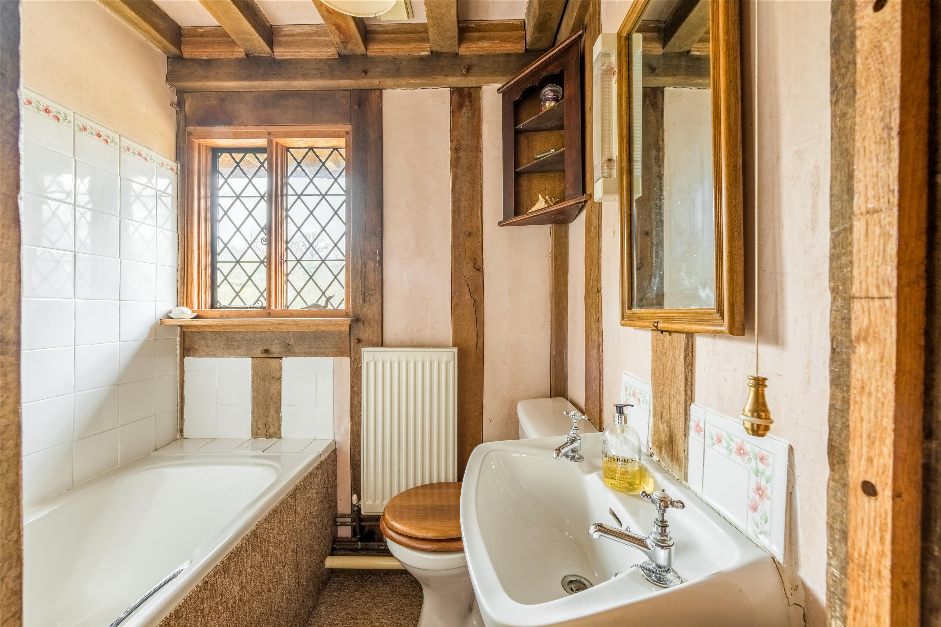 Pottens Mill Lane, Broad Oak, Heathfield, East Sussex TN21