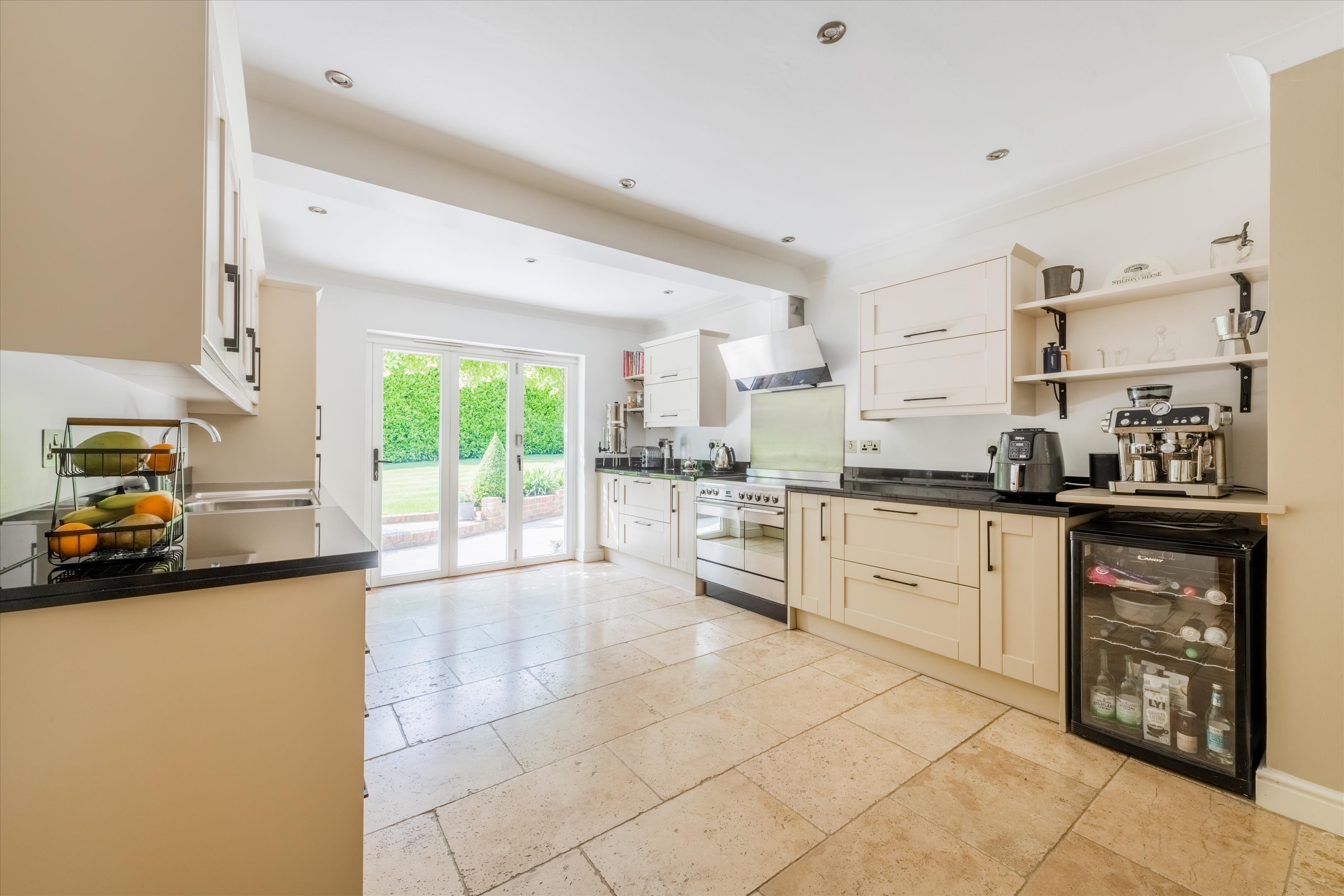 Grovehurst Lane, Horsmonden, Tonbridge, Kent TN12