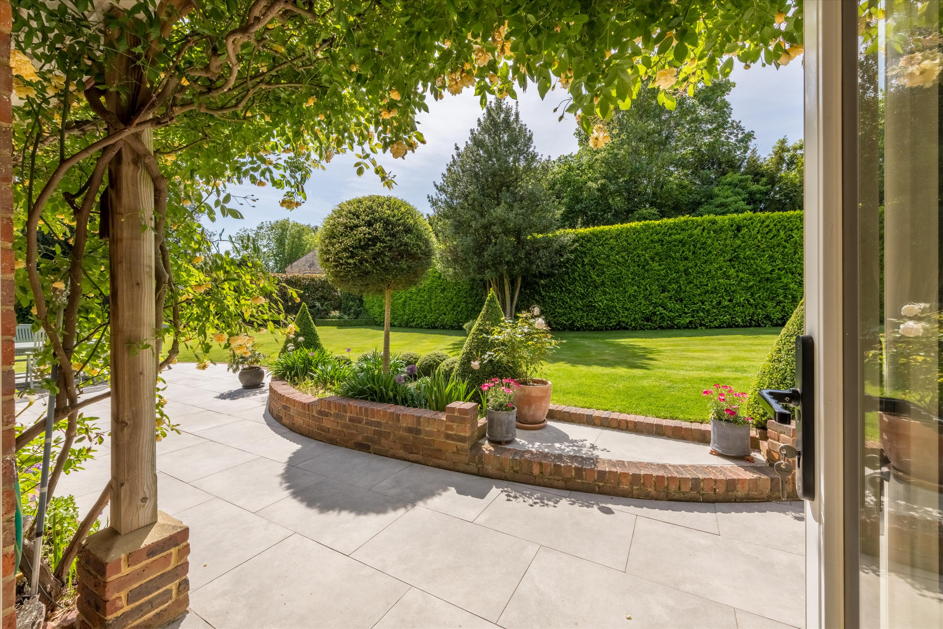 Grovehurst Lane, Horsmonden, Tonbridge, Kent TN12