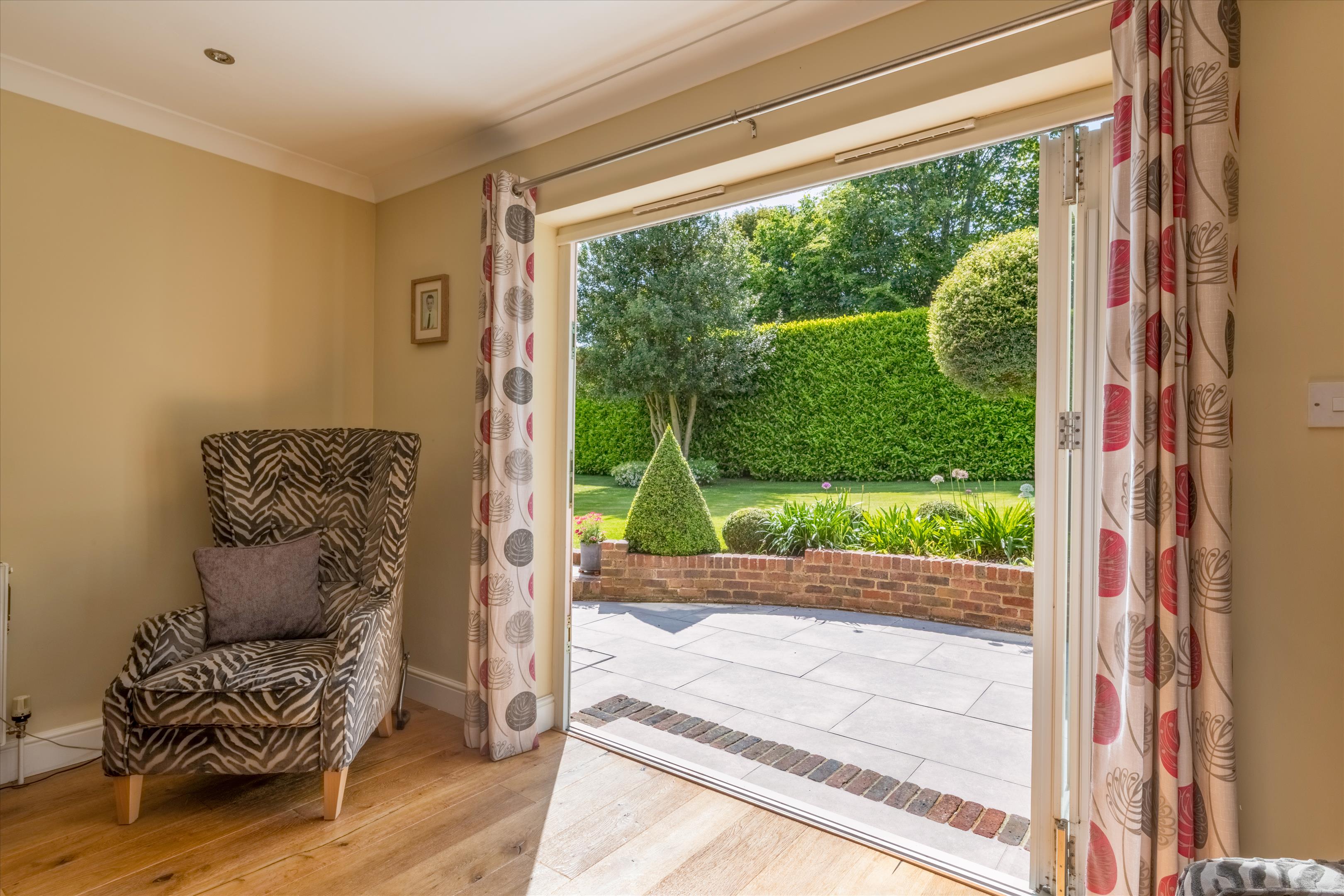 Grovehurst Lane, Horsmonden, Tonbridge, Kent TN12