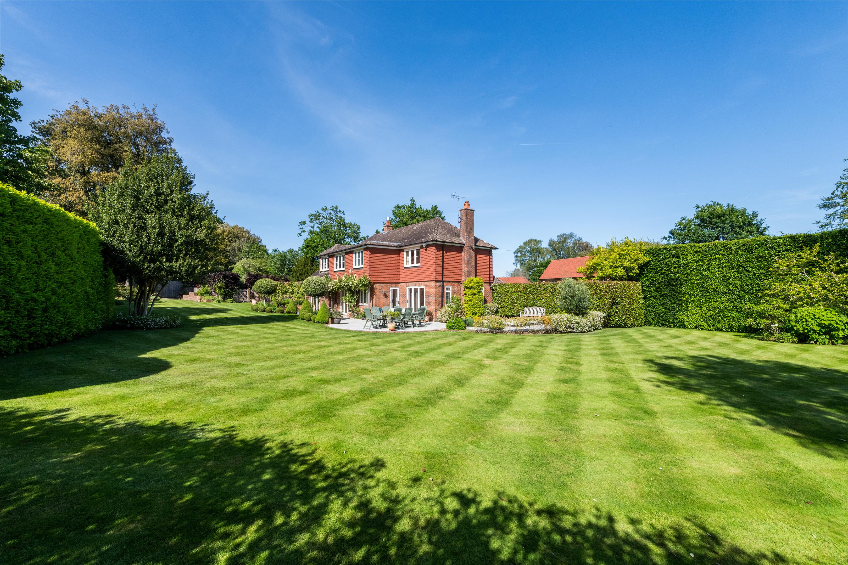 Grovehurst Lane, Horsmonden, Tonbridge, Kent TN12