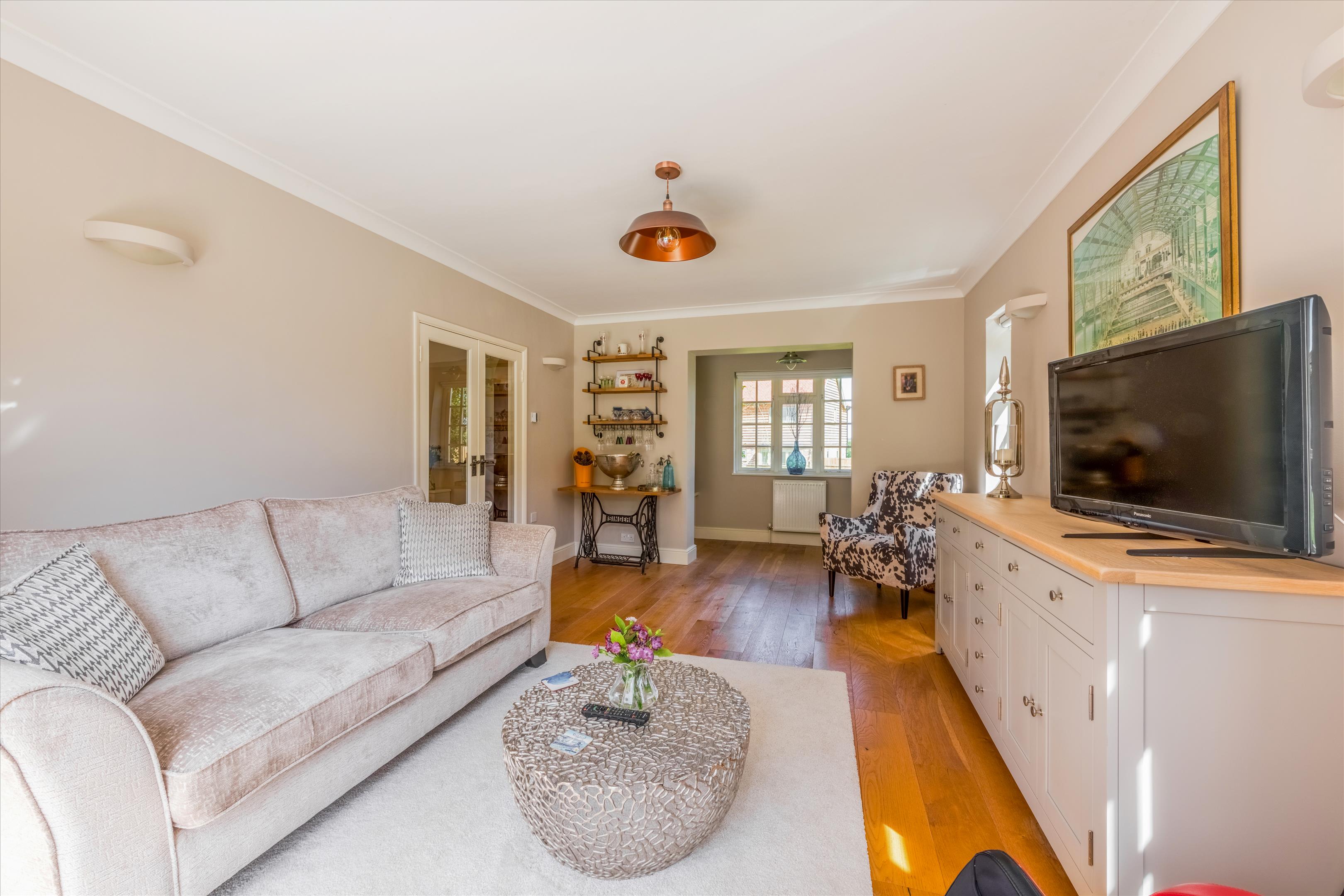 Grovehurst Lane, Horsmonden, Tonbridge, Kent TN12