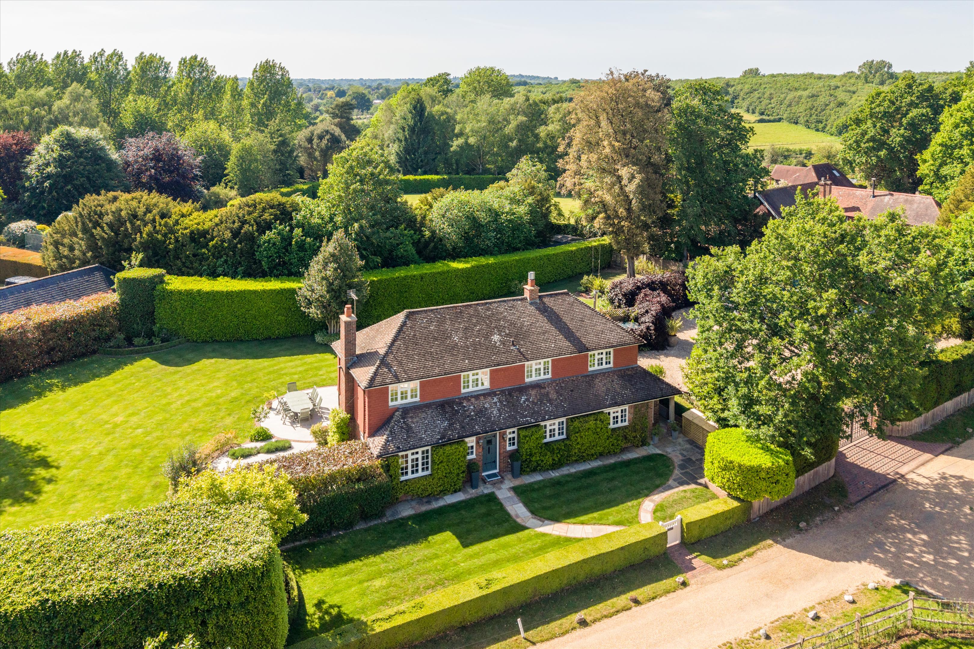 Grovehurst Lane, Horsmonden, Tonbridge, Kent TN12