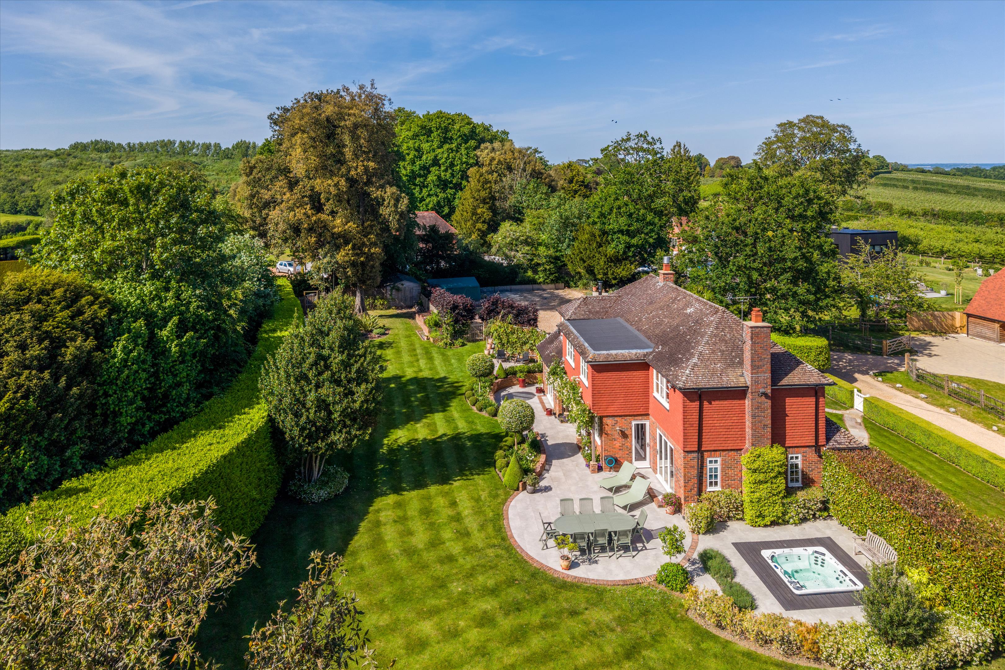 Grovehurst Lane, Horsmonden, Tonbridge, Kent TN12