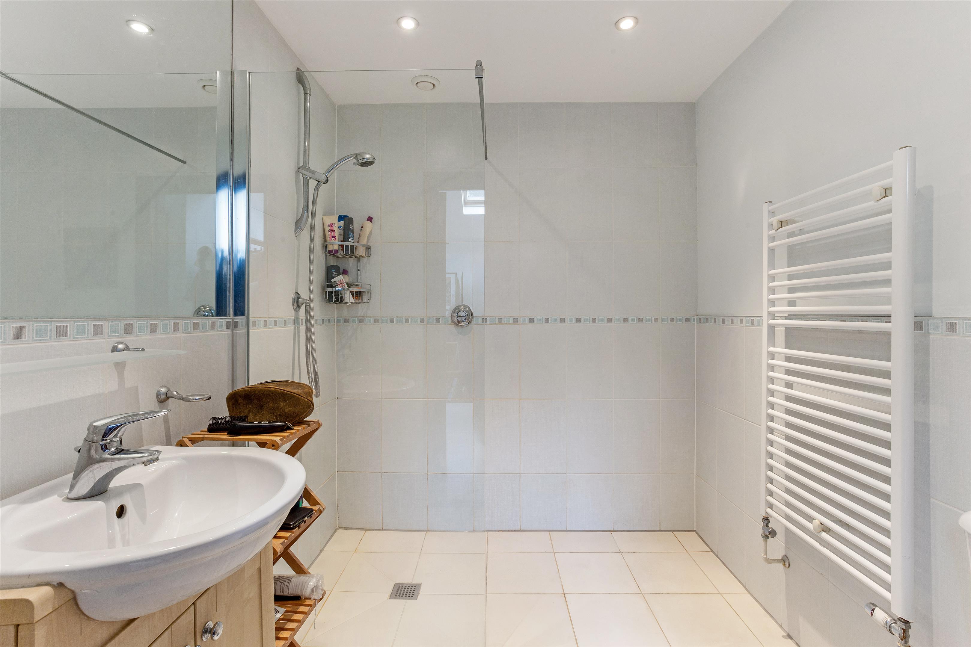 Middle Hill, Egham, Surrey, TW20