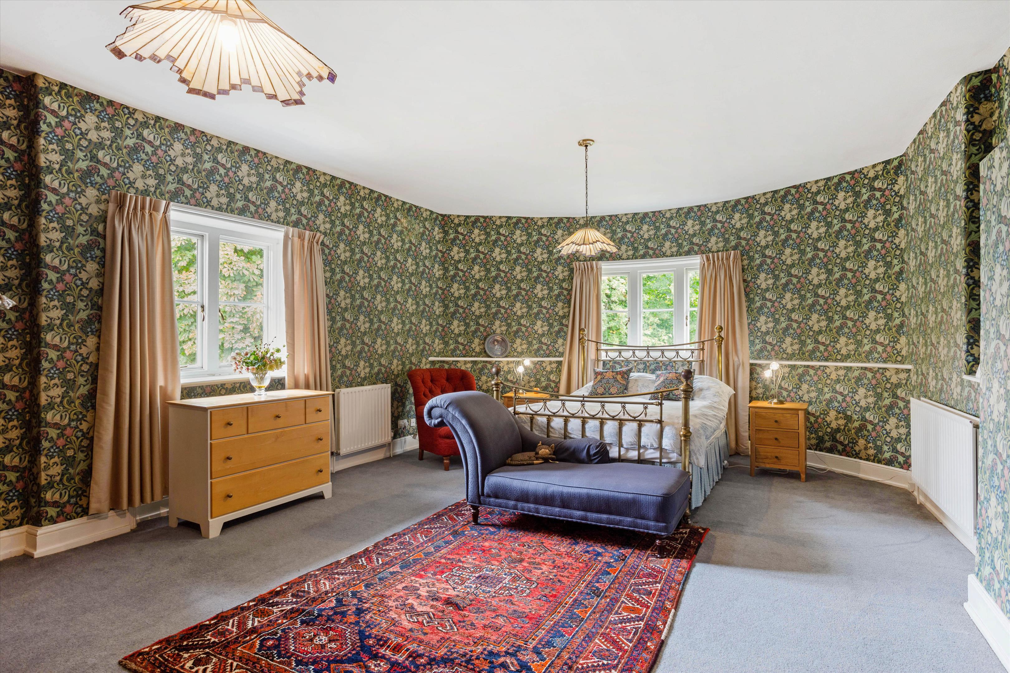 Middle Hill, Egham, Surrey, TW20
