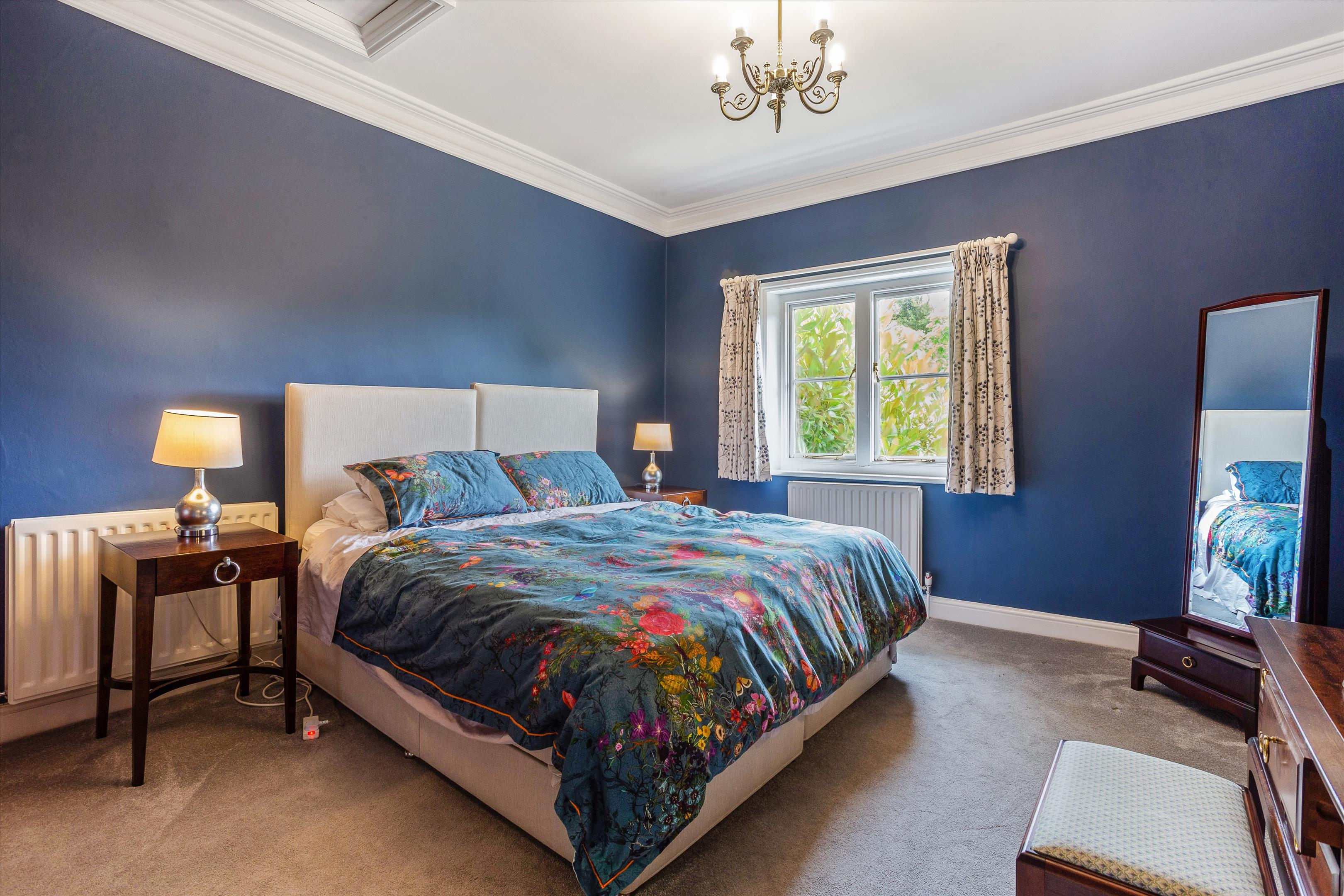 Middle Hill, Egham, Surrey, TW20