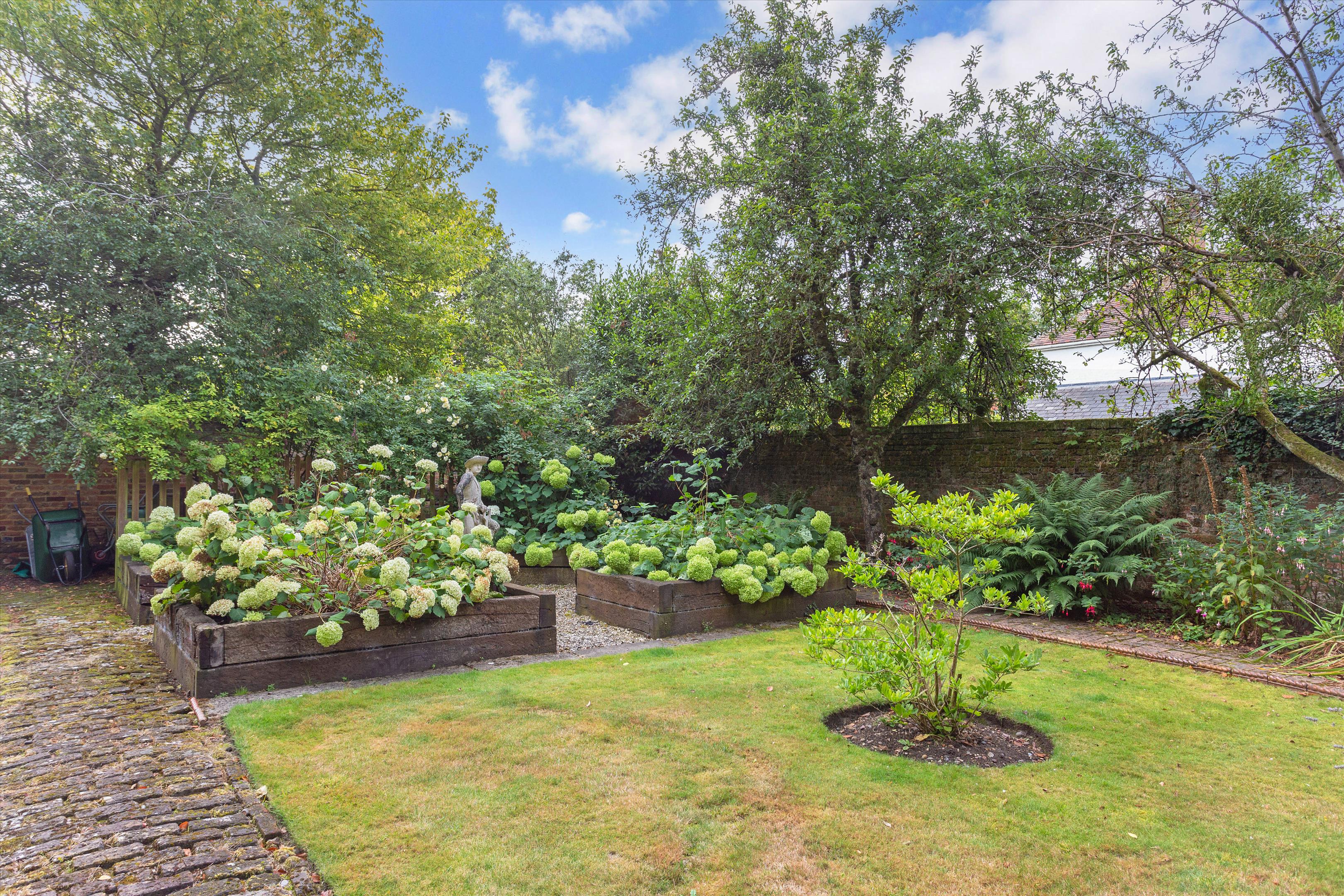 Middle Hill, Egham, Surrey, TW20