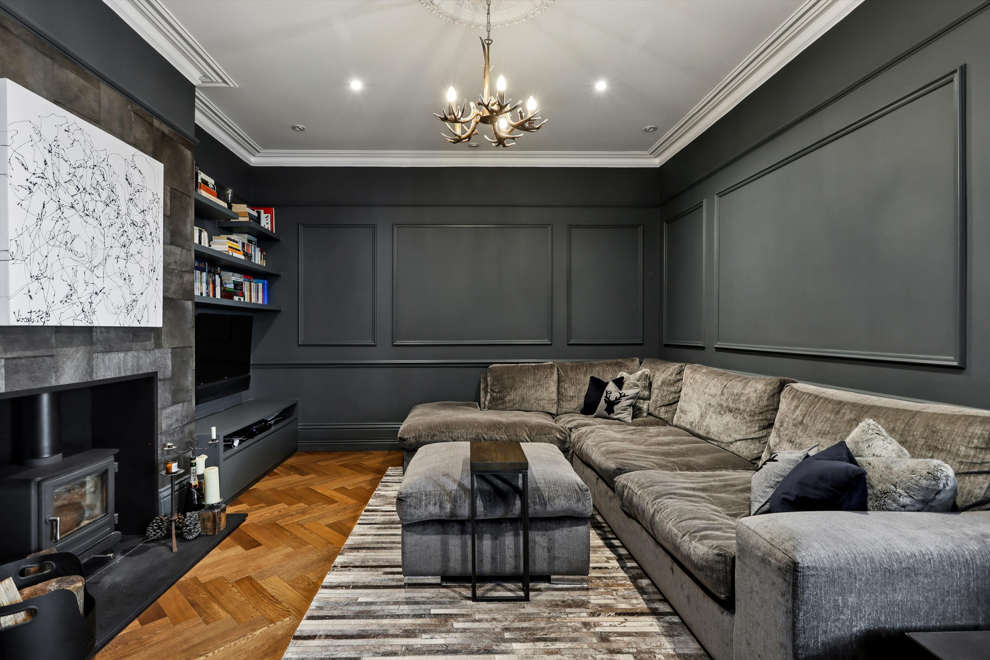 Curzon Road, Weybridge, Surrey, KT13