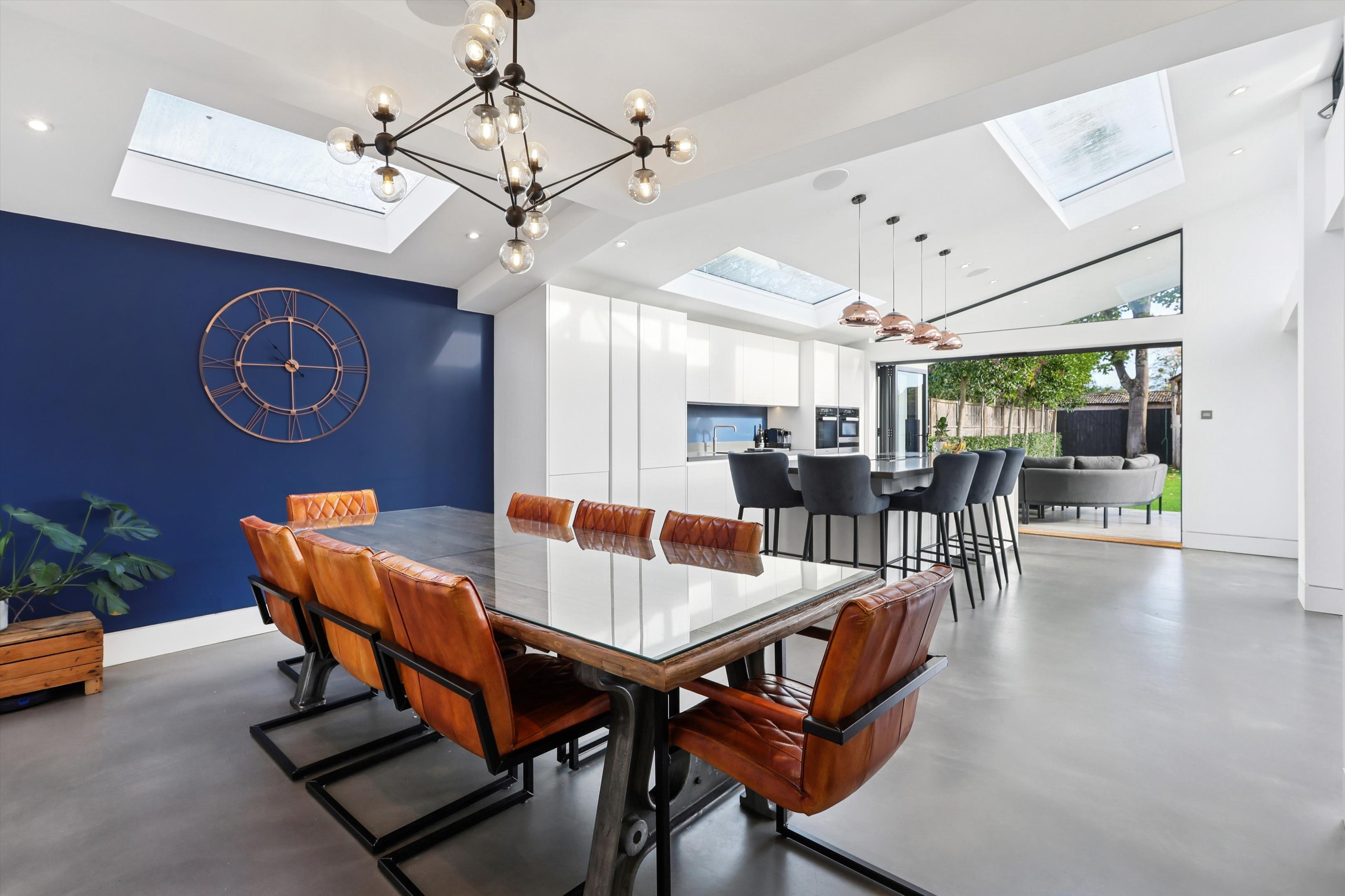 Curzon Road, Weybridge, Surrey, KT13