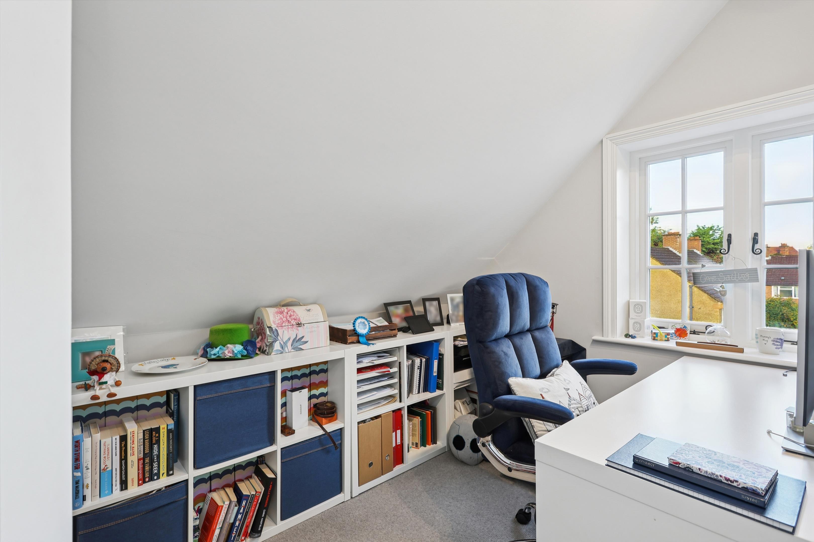 Curzon Road, Weybridge, Surrey, KT13