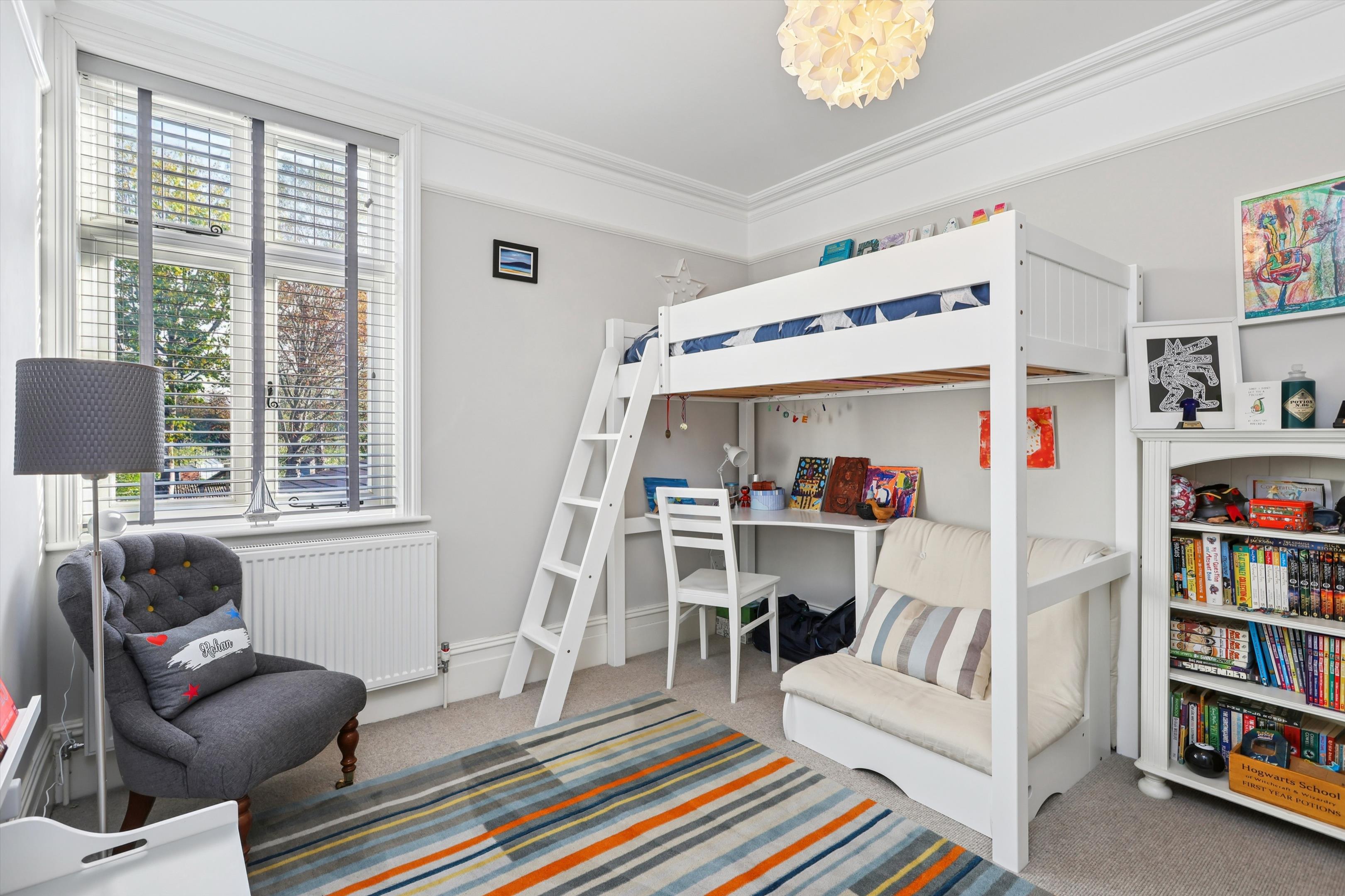 Curzon Road, Weybridge, Surrey, KT13