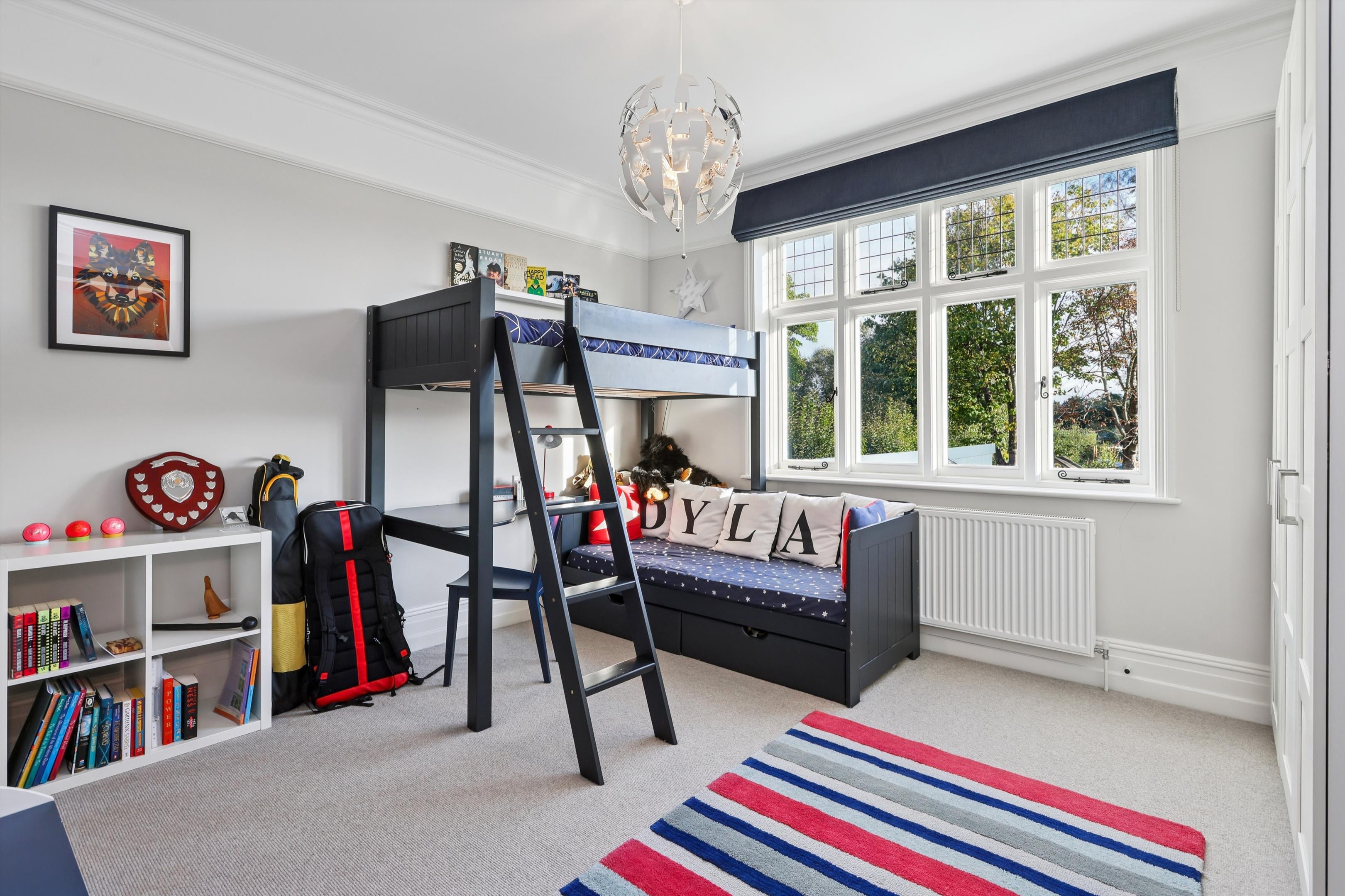 Curzon Road, Weybridge, Surrey, KT13