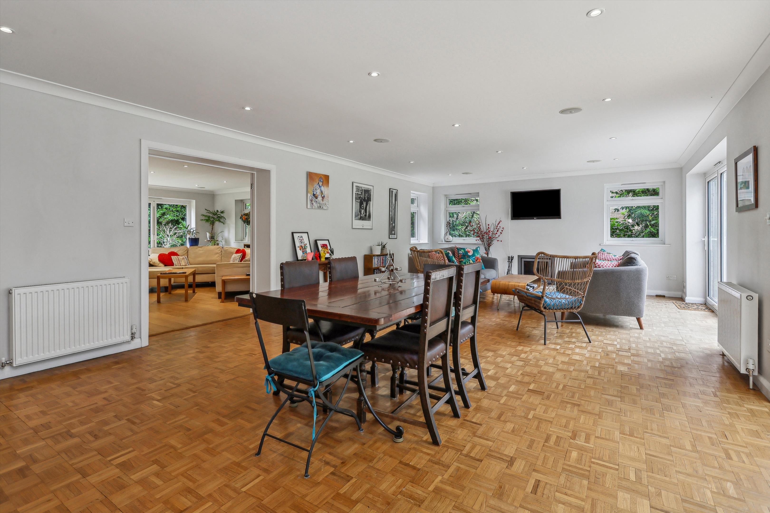 Ardesley Wood, Oatlands Avenue, Weybridge, Surrey, KT13.