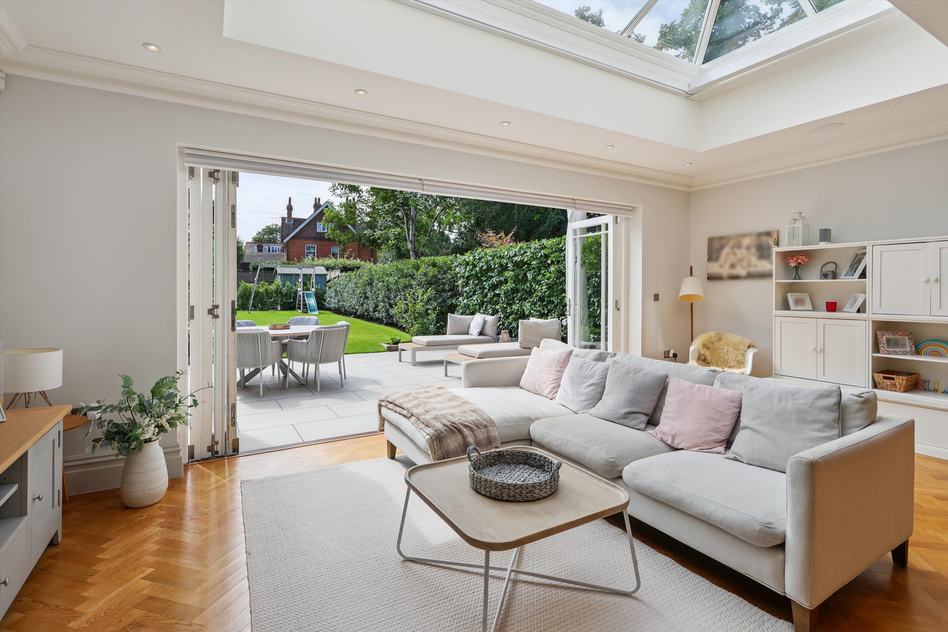 St. Marys Road, Weybridge, Surrey, KT13