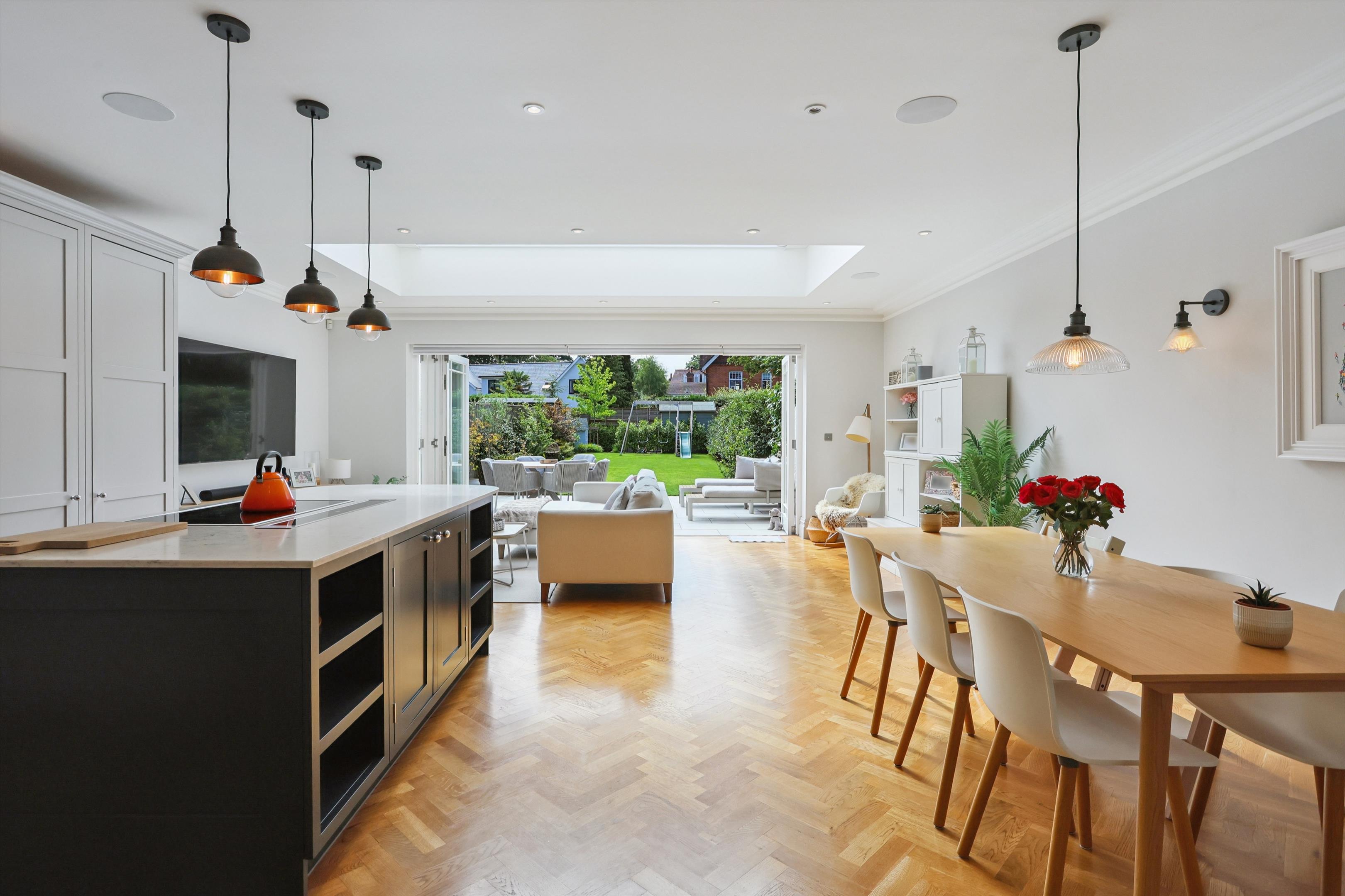 St. Marys Road, Weybridge, Surrey, KT13