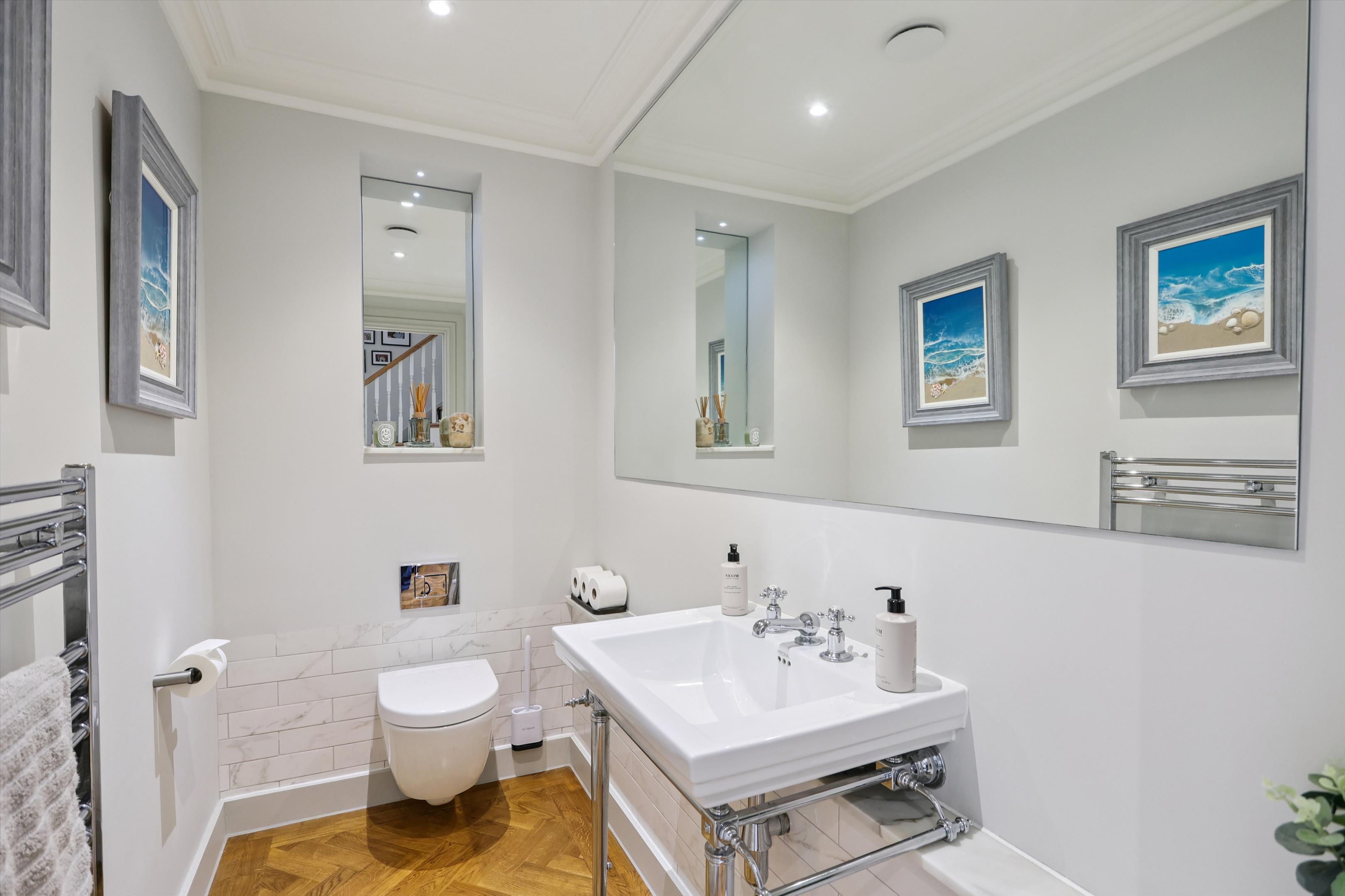 St. Marys Road, Weybridge, Surrey, KT13
