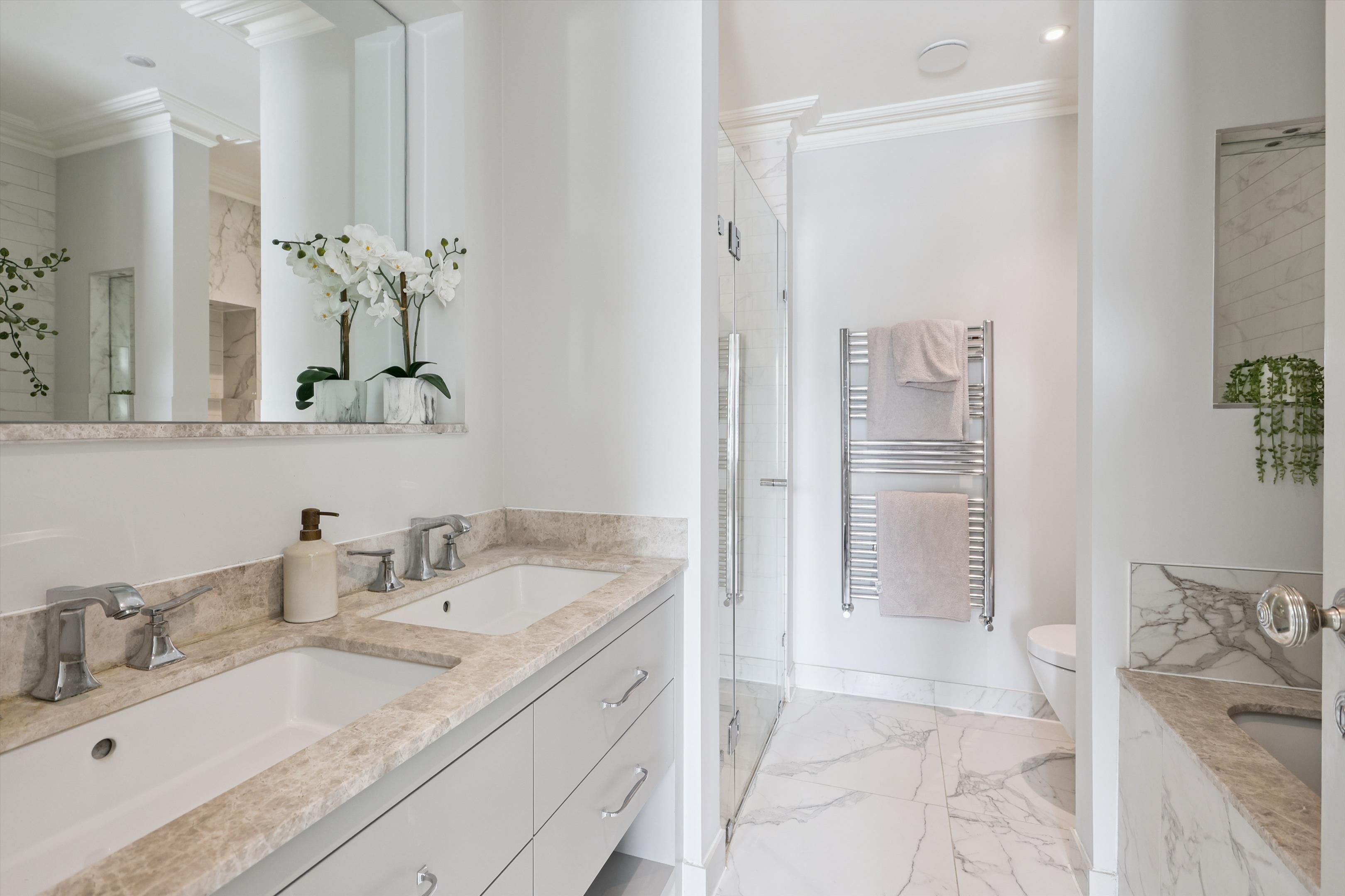 St. Marys Road, Weybridge, Surrey, KT13