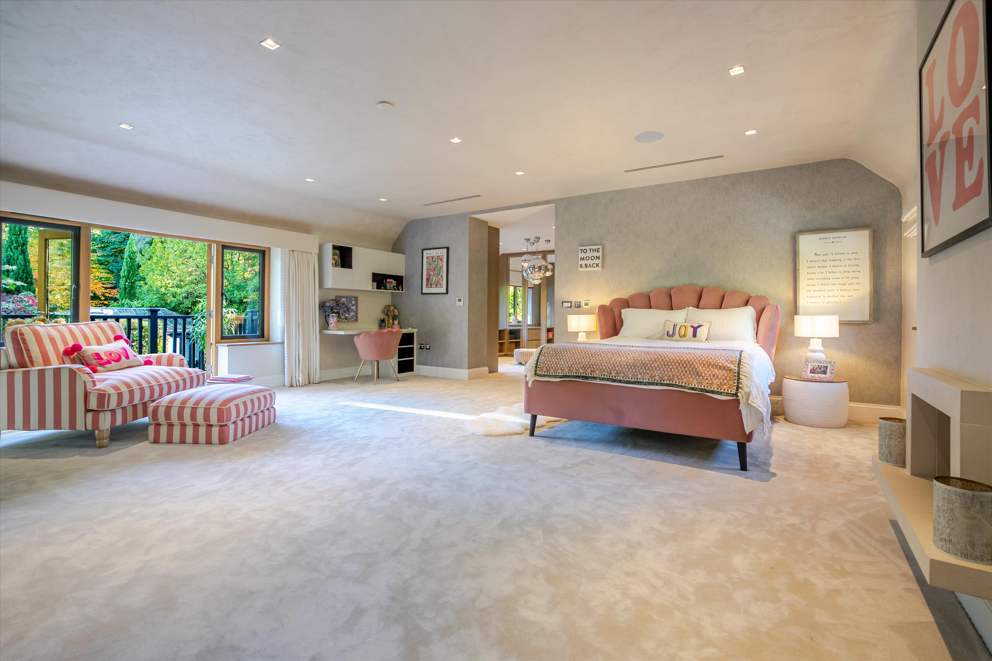 West Road, St George's Hill, Weybridge, Surrey, KT13