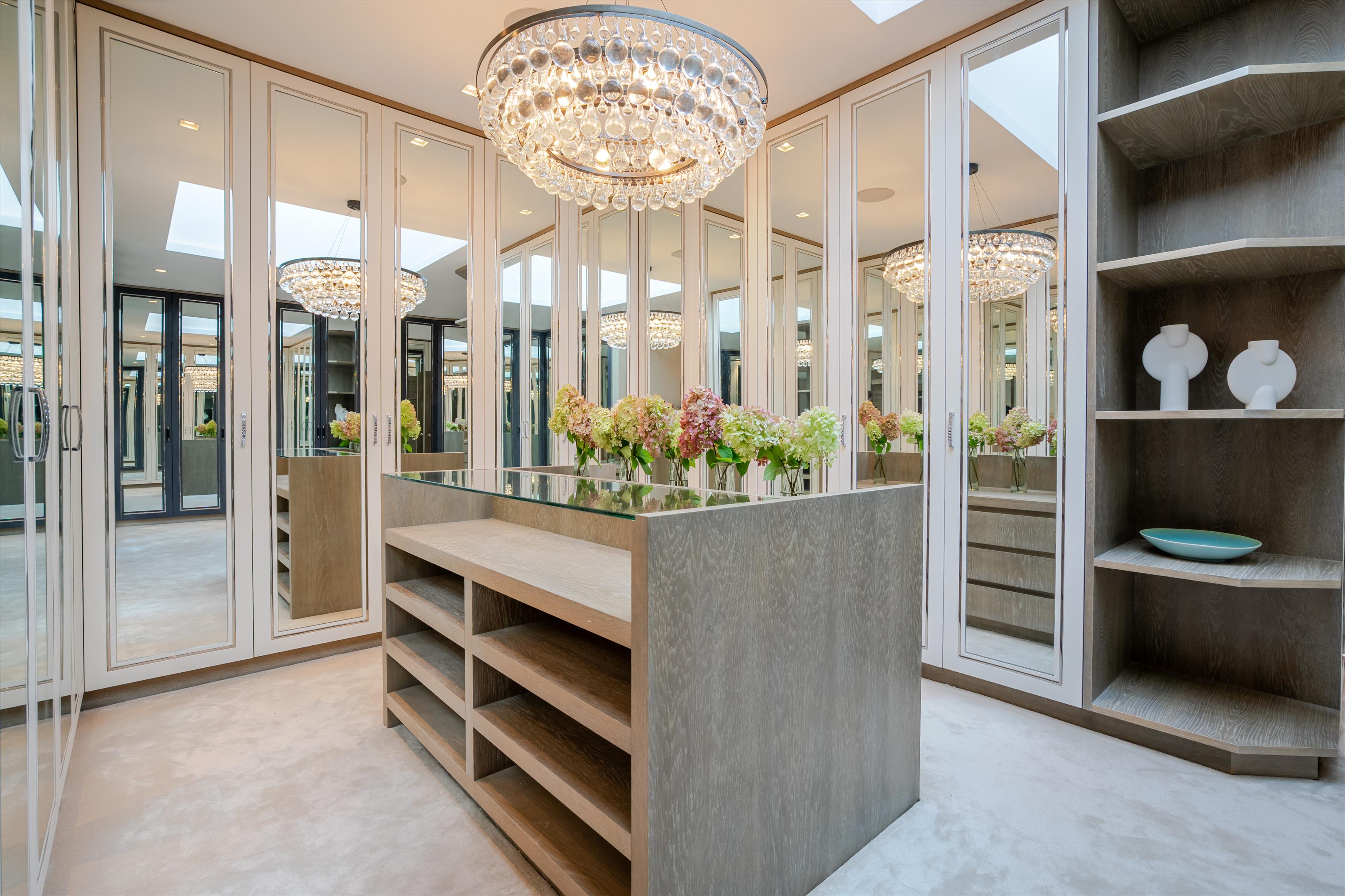 West Road, St George's Hill, Weybridge, Surrey, KT13