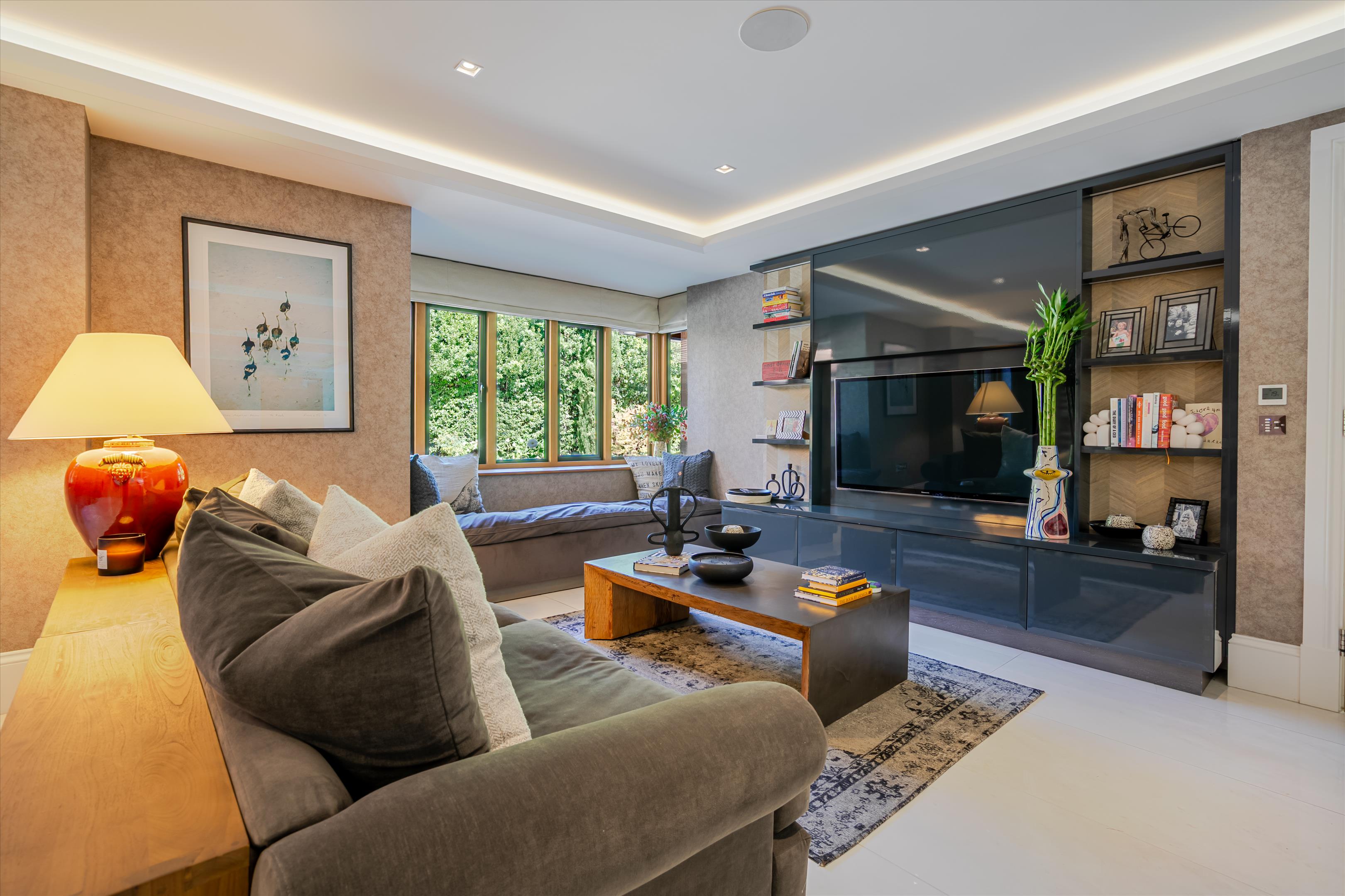 West Road, St George's Hill, Weybridge, Surrey, KT13