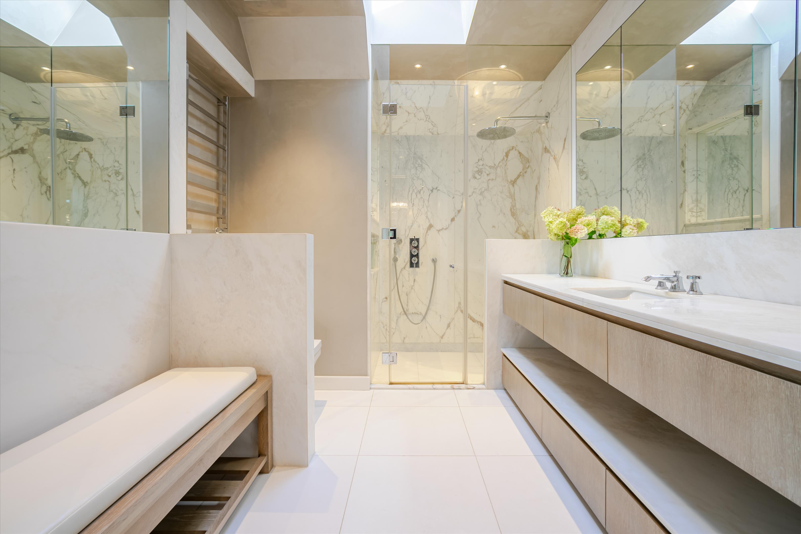 West Road, St George's Hill, Weybridge, Surrey, KT13