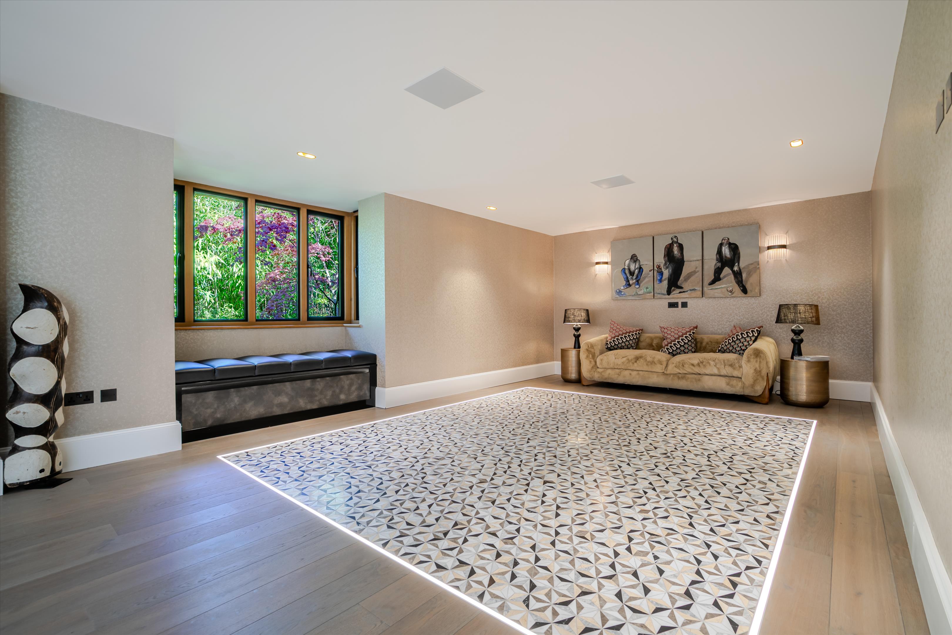West Road, St George's Hill, Weybridge, Surrey, KT13