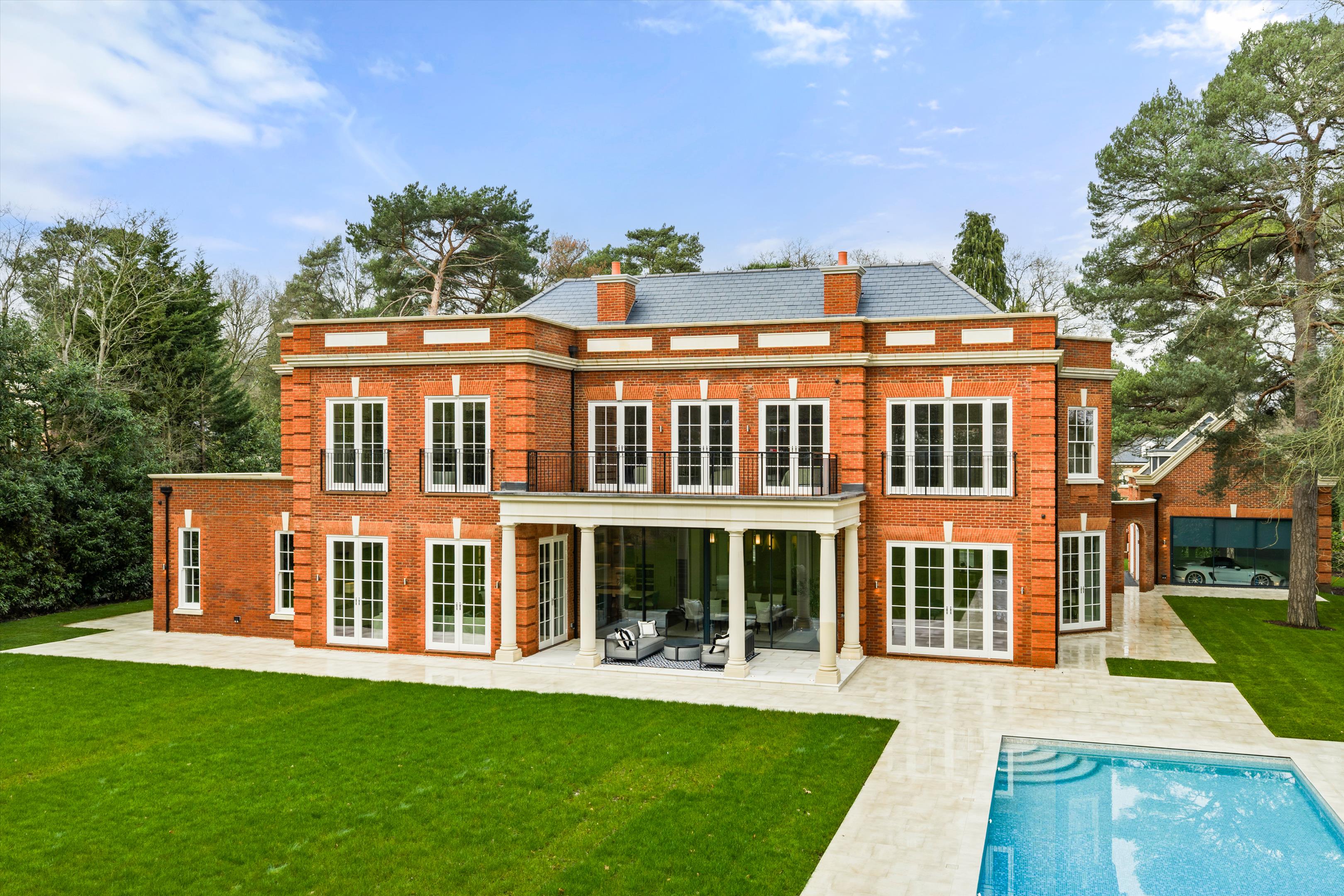 East Road, Weybridge, Surrey KT13