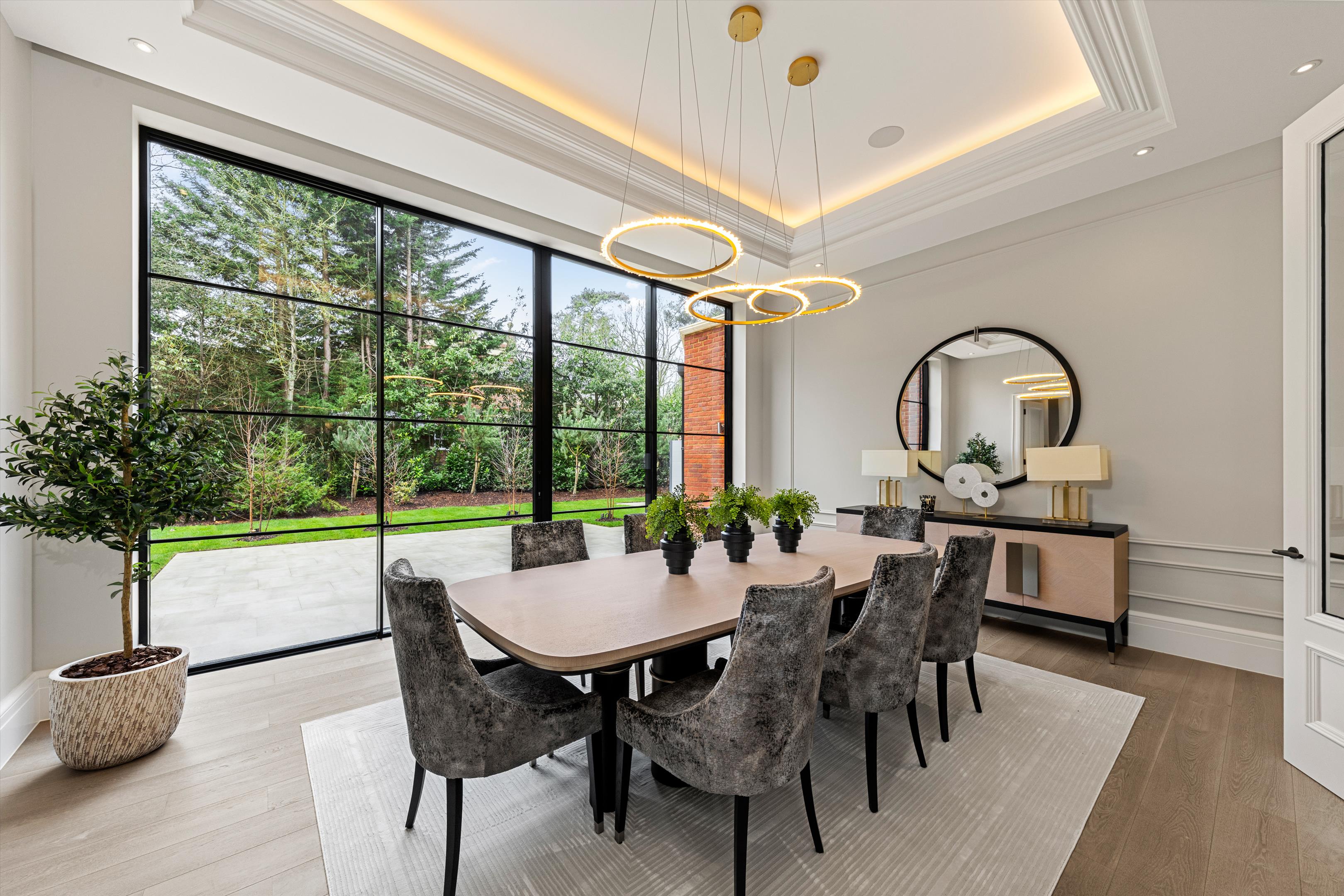 East Road, Weybridge, Surrey KT13