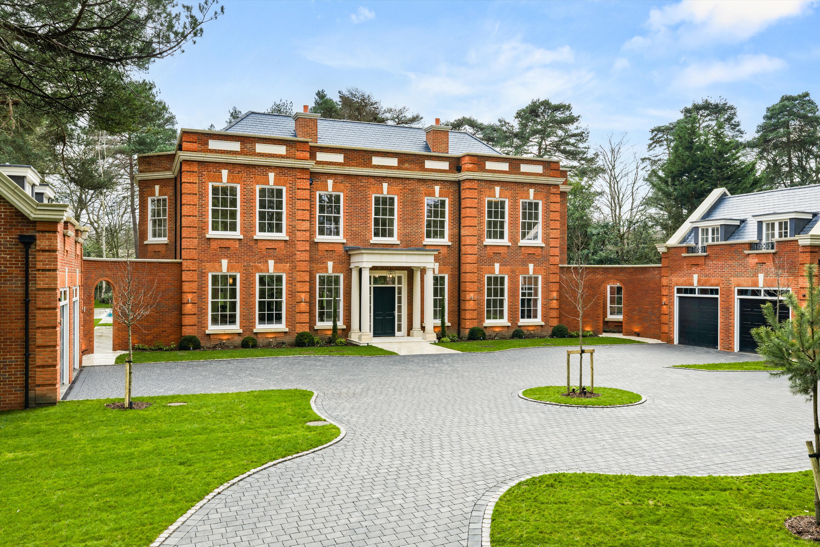 East Road, Weybridge, Surrey KT13