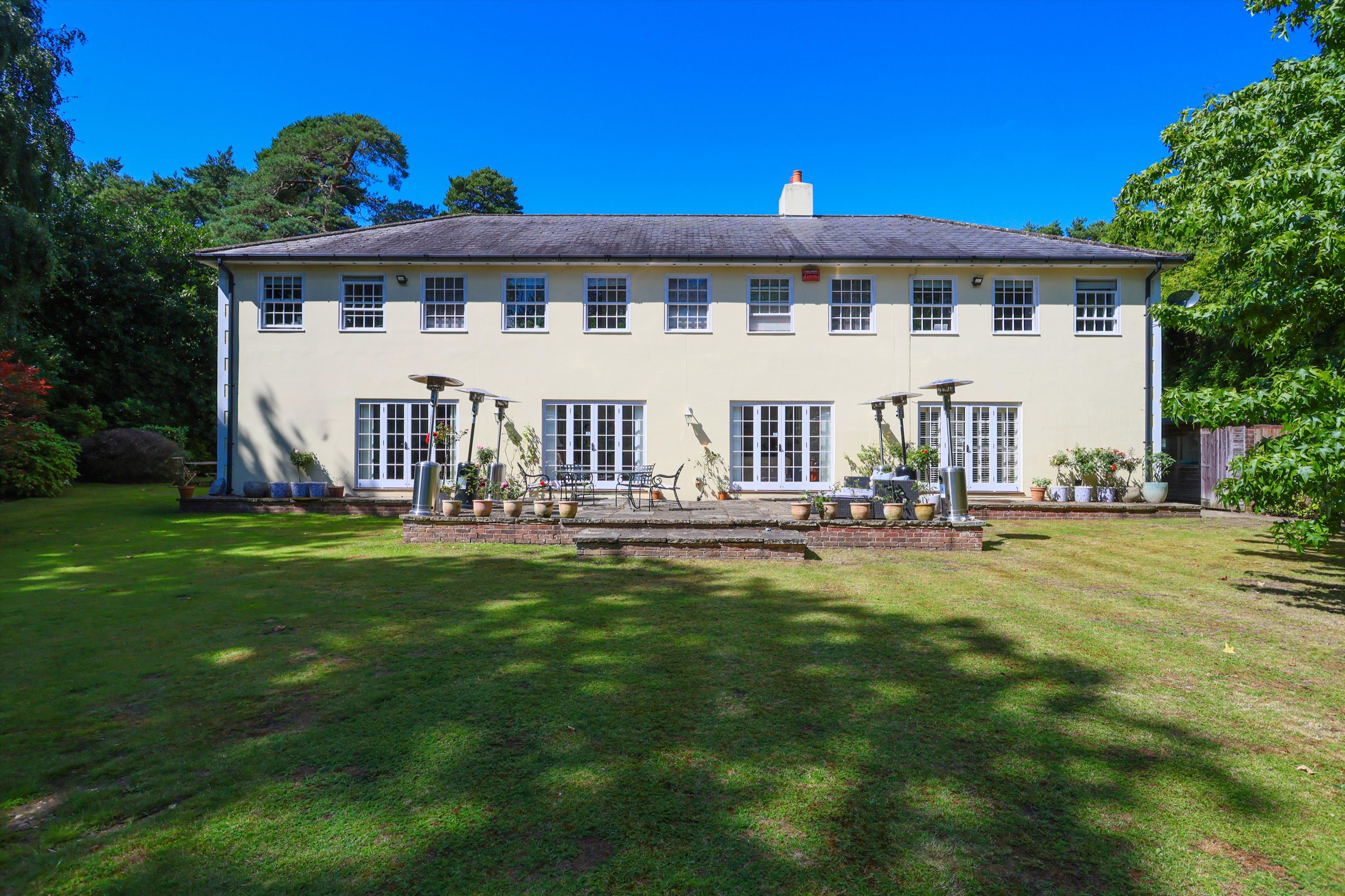 East Road, Weybridge, Surrey, KT13