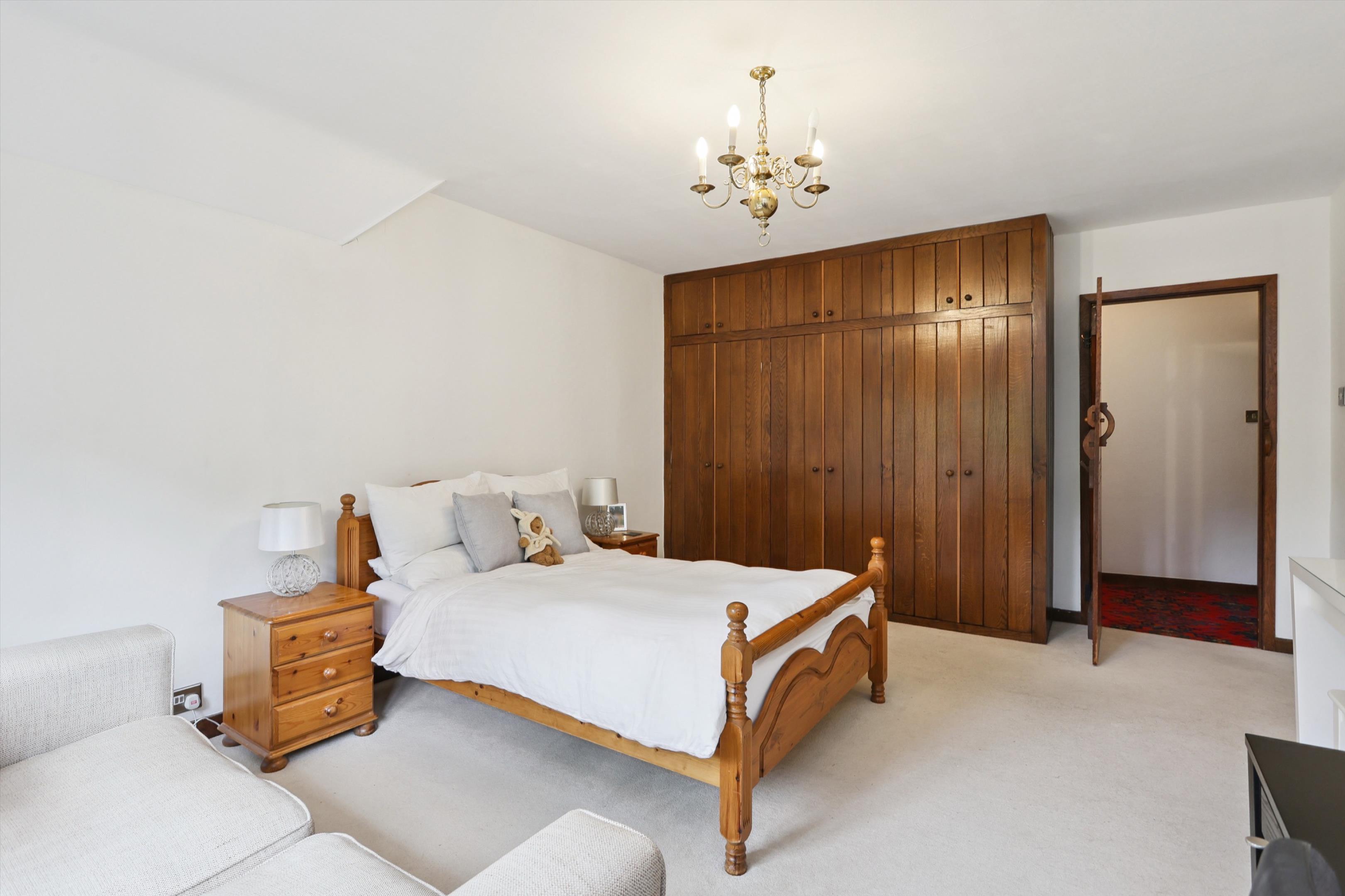 Silverdale Avenue, Ashley Park, Walton-on-Thames, Surrey, KT12