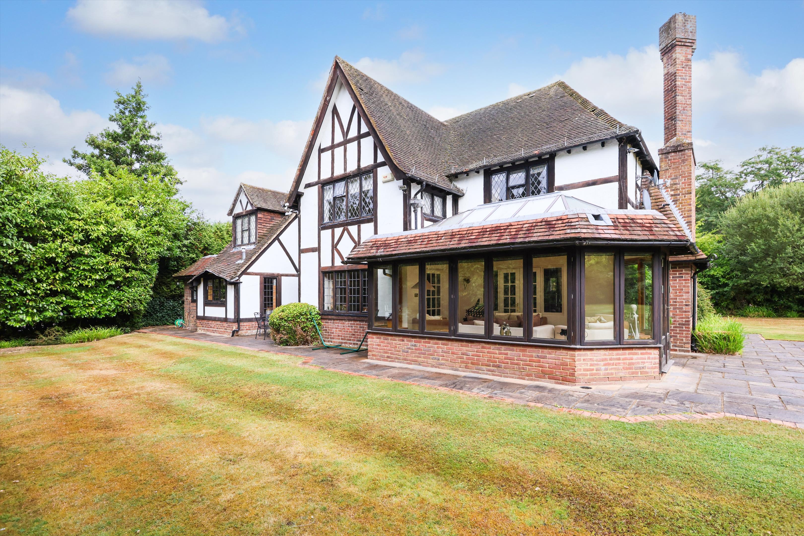 Silverdale Avenue, Ashley Park, Walton-on-Thames, Surrey, KT12