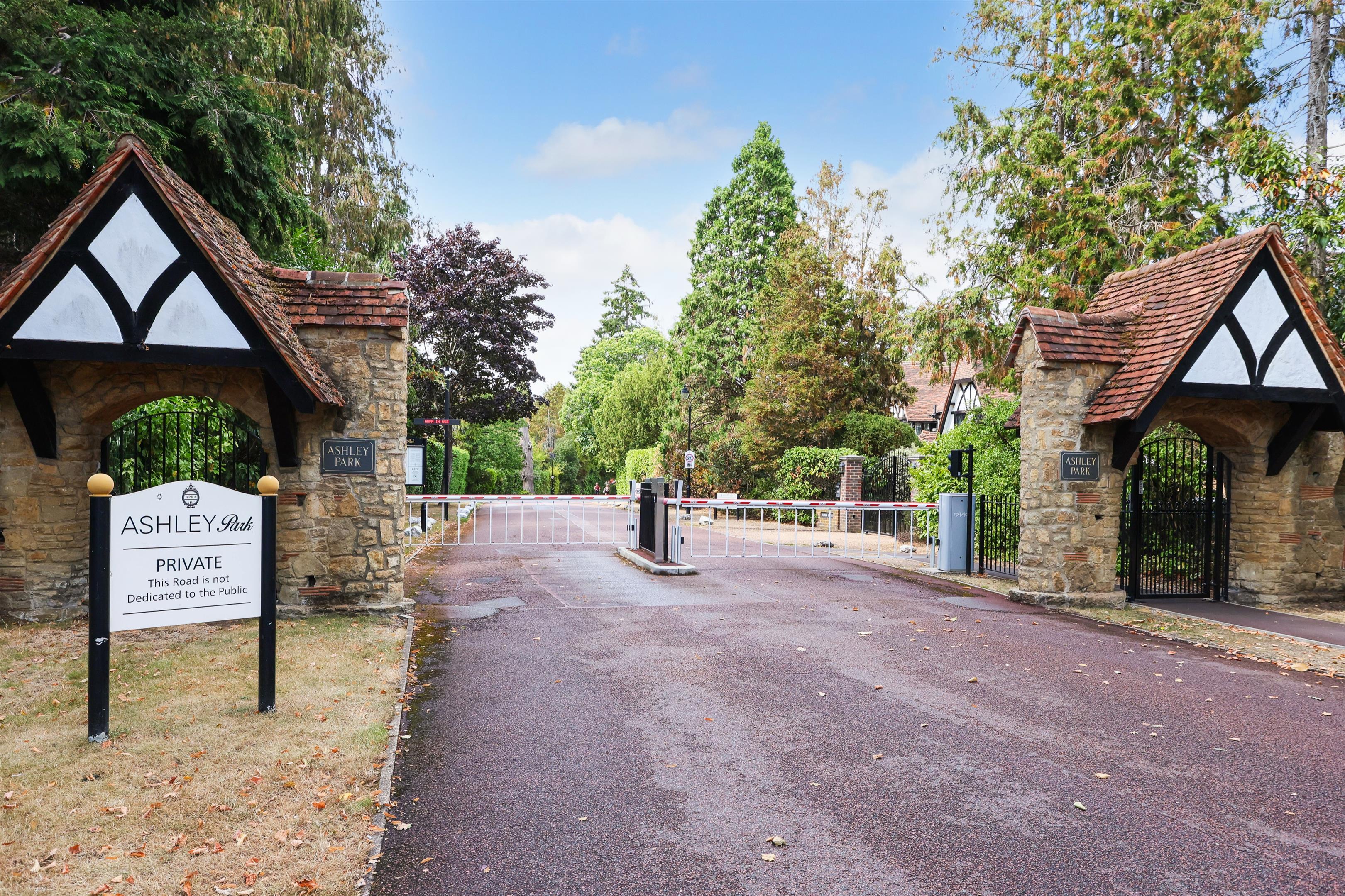 Silverdale Avenue, Ashley Park, Walton-on-Thames, Surrey, KT12