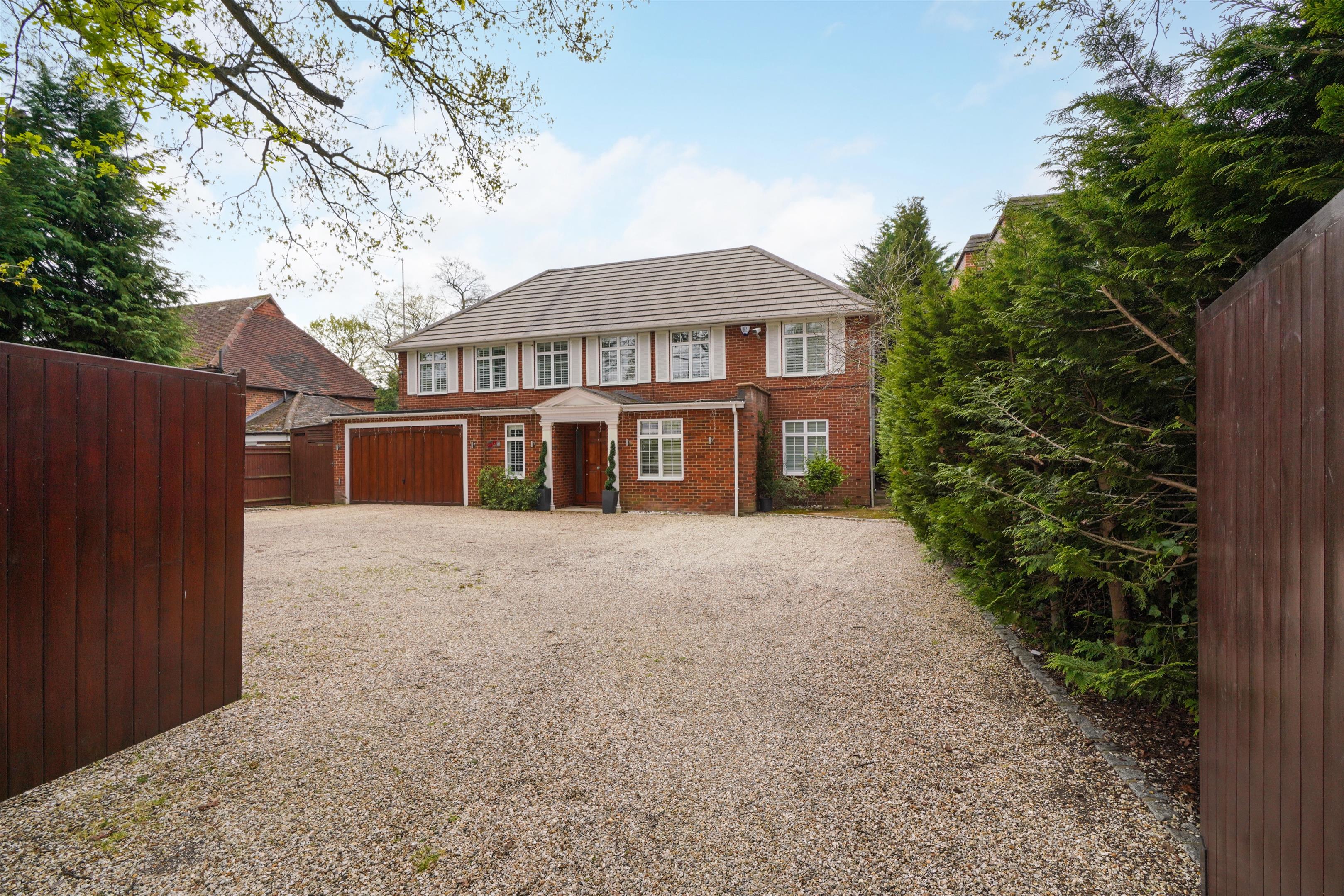 Queens Road, Hersham, Walton-on-Thames, Surrey KT12